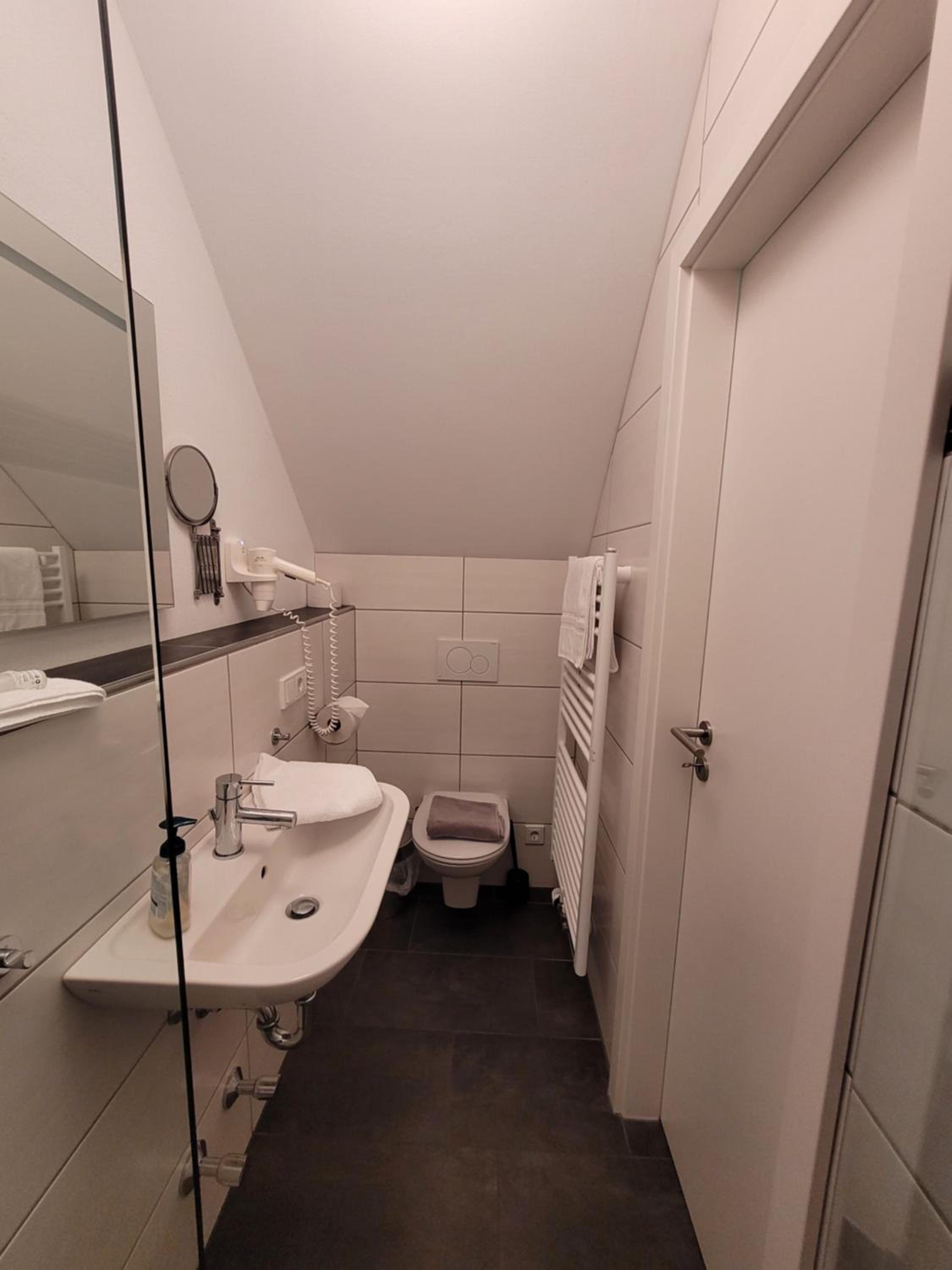 Budget Single Room photo 2