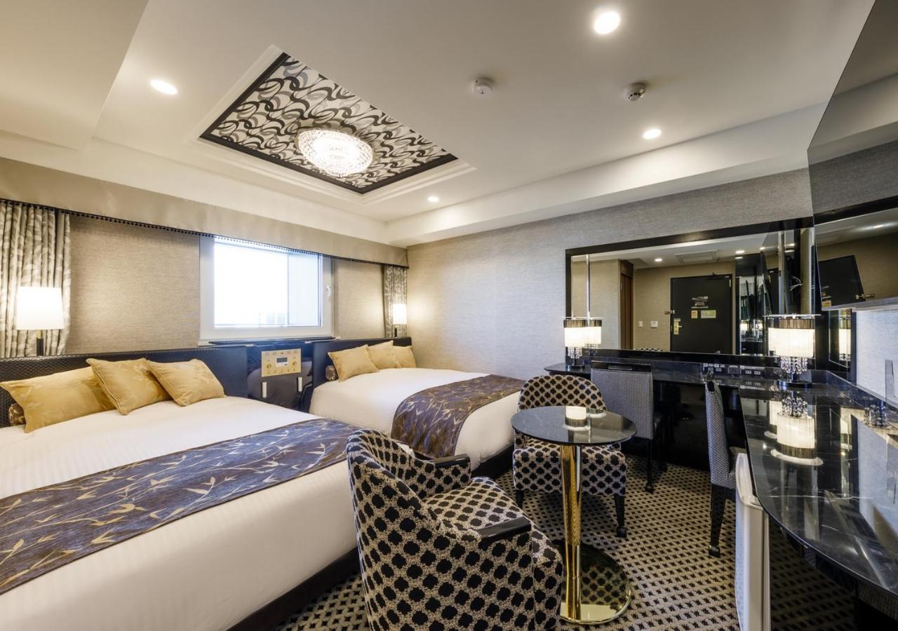 Deluxe Twin Room - Photo 11