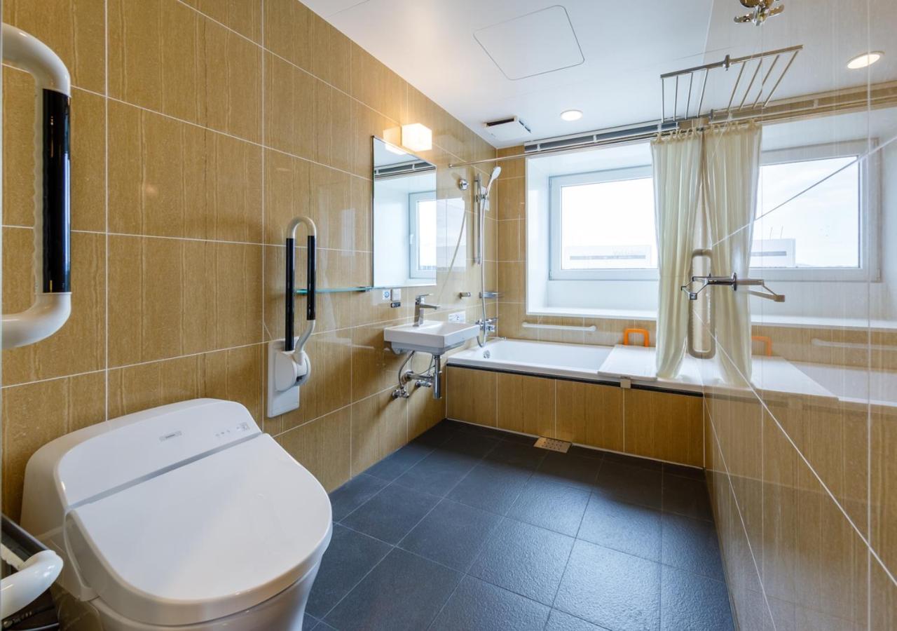 Deluxe Twin Room - Photo 12
