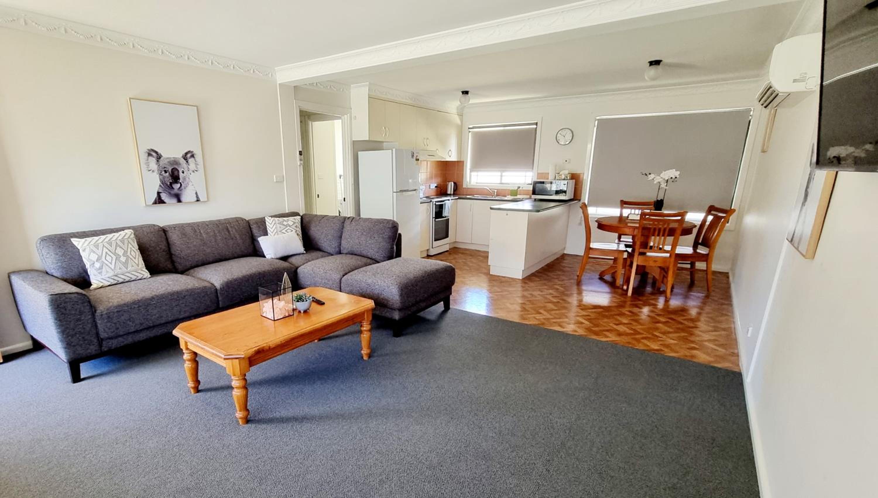 Three-Bedroom House - Photo 6
