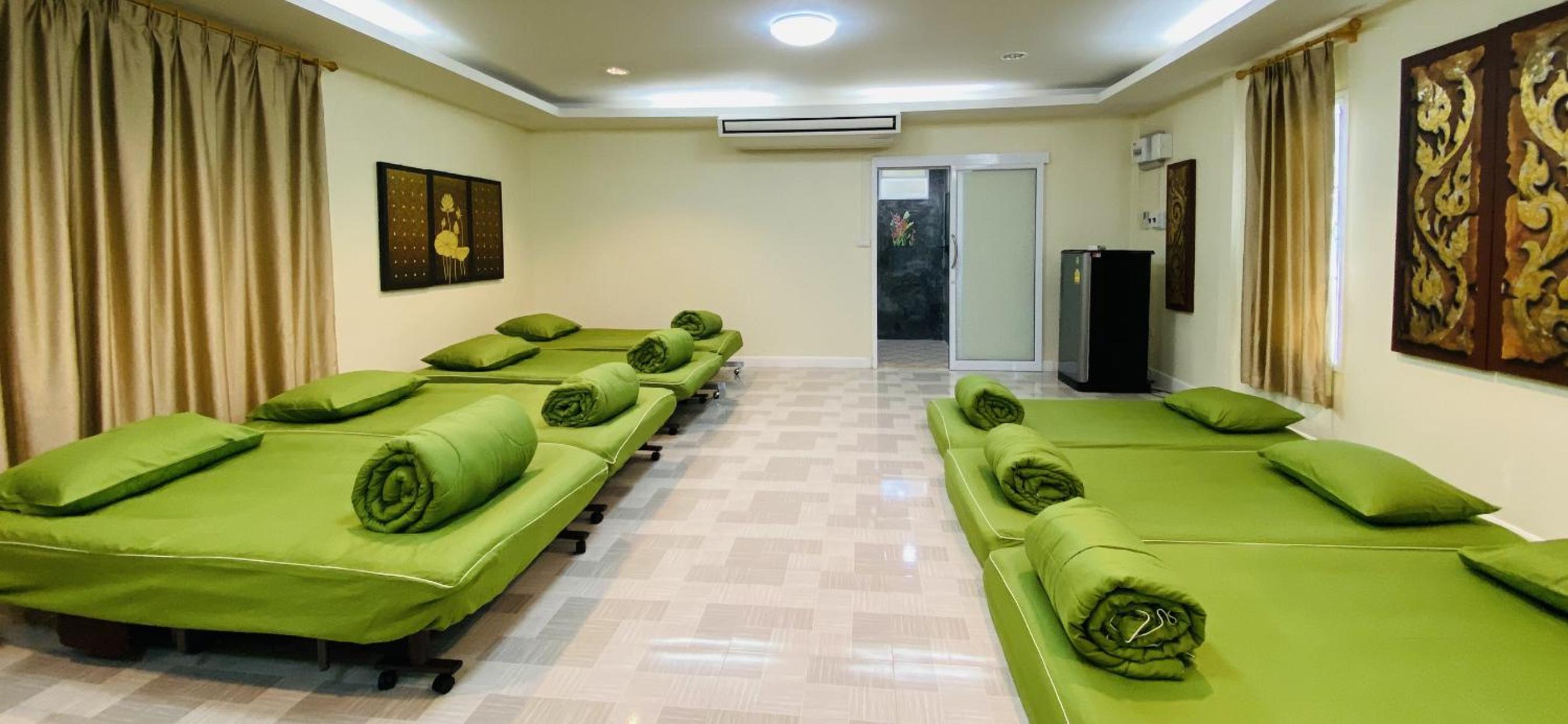Mixed Dormitory Room photo 2