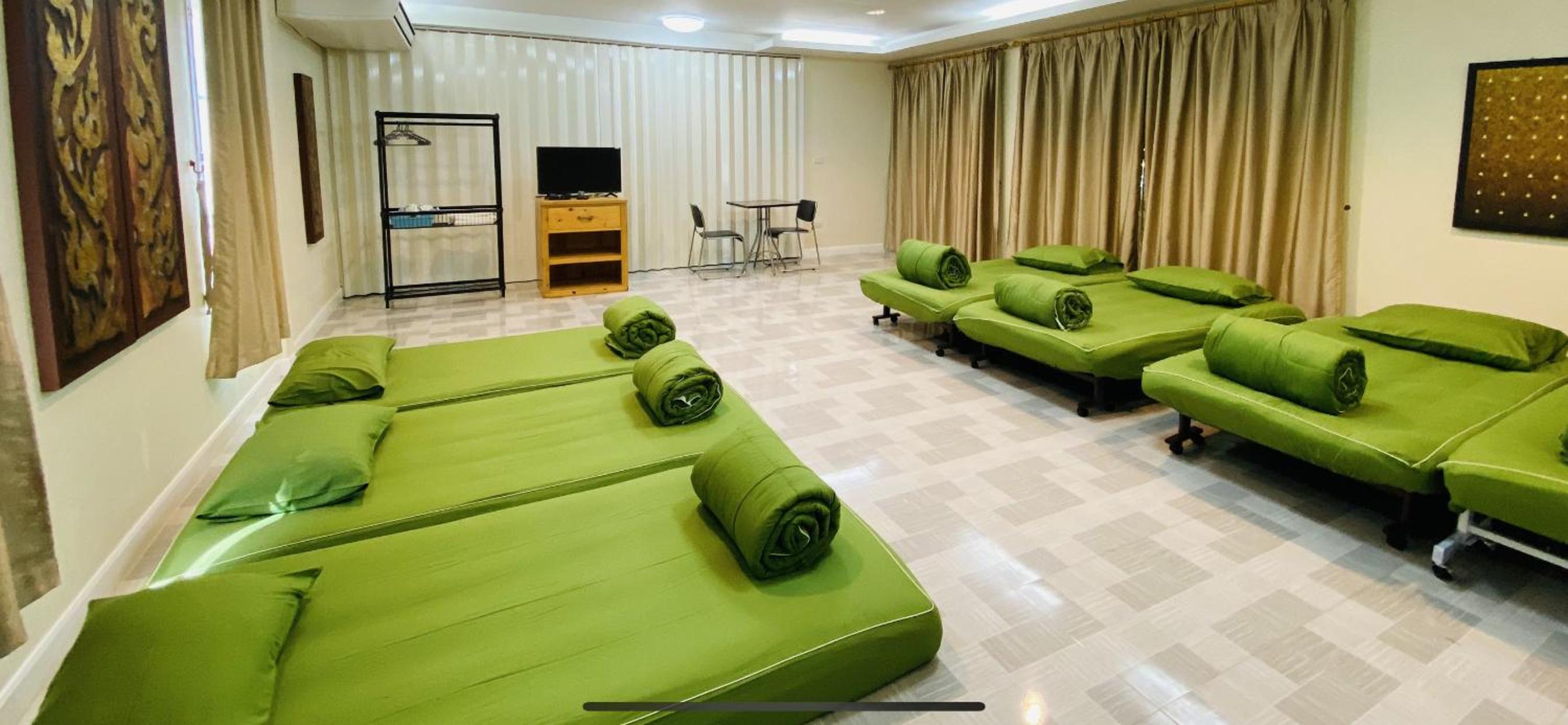 Mixed Dormitory Room photo 3