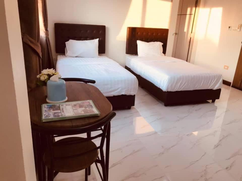 Superior Quadruple Room - Photo 5