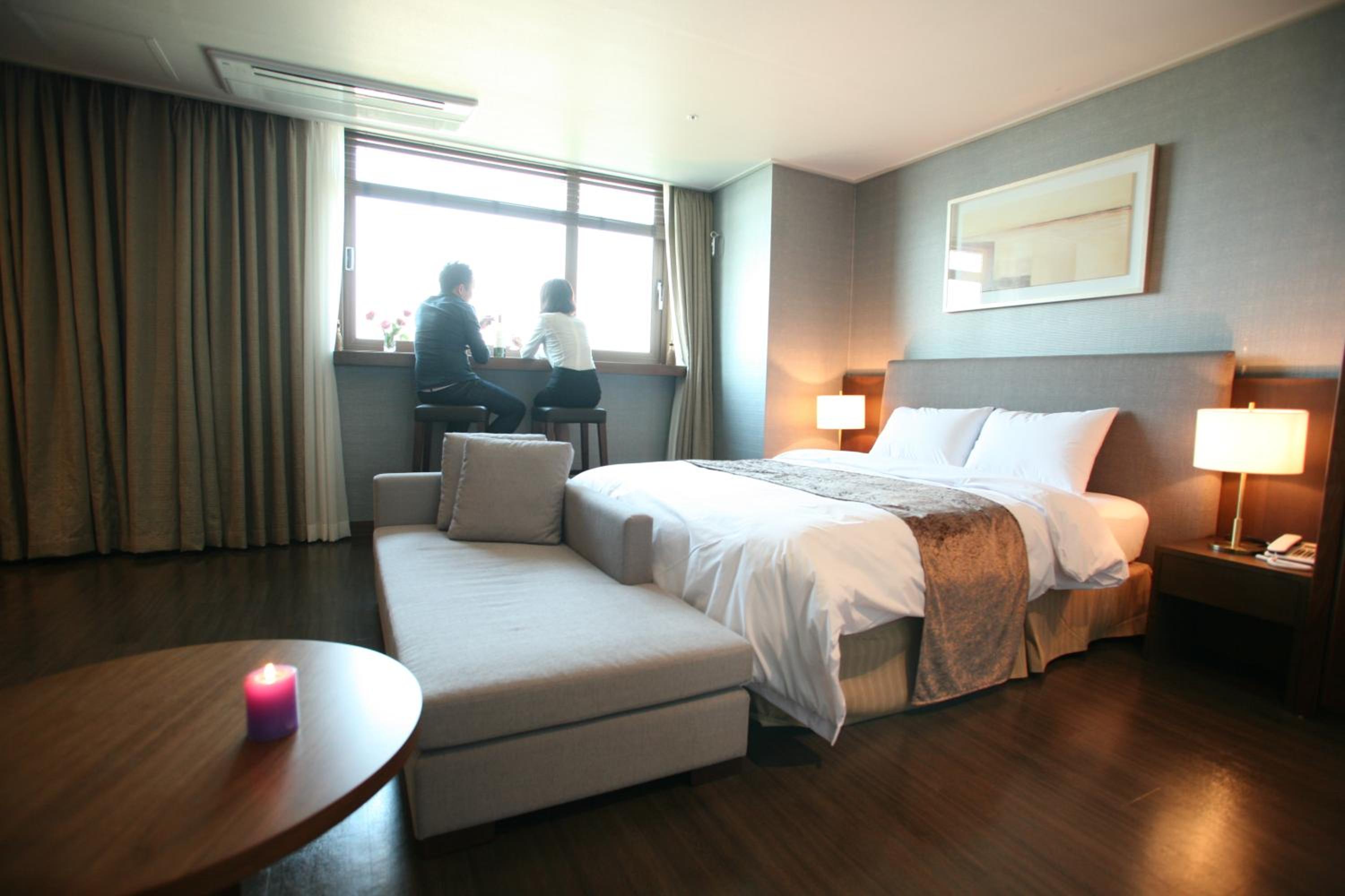 Premium Double Room with Sea View photo 2