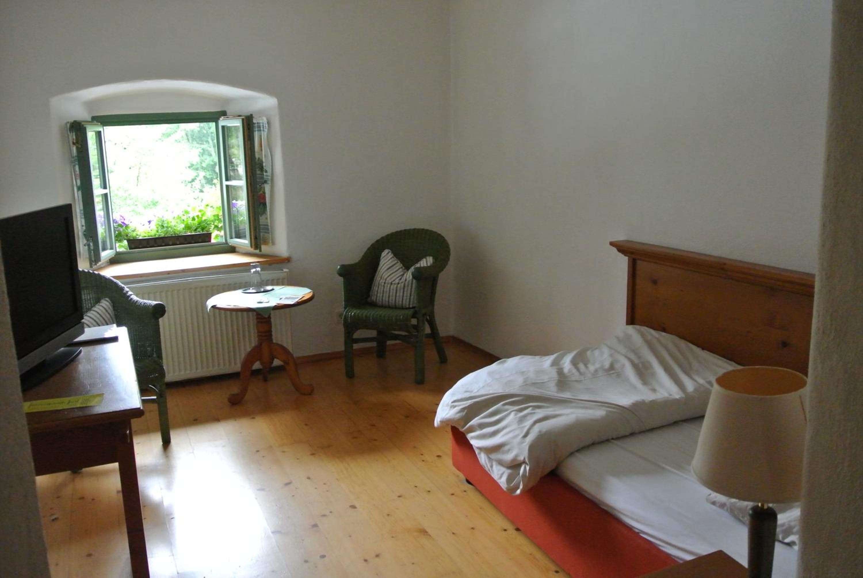 Single Room photo 1