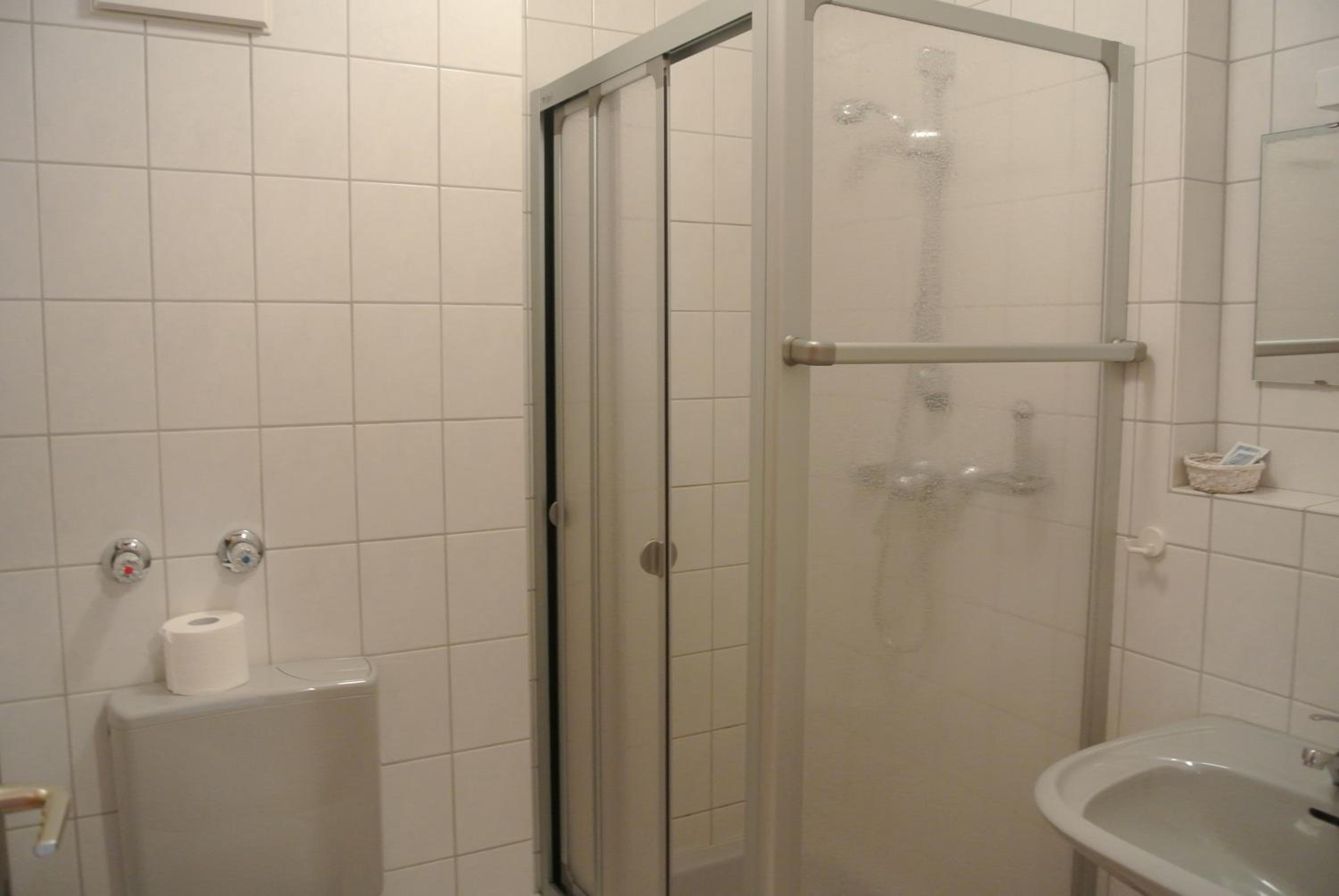 Double Room with Balcony (2 Adults + 1 Child) photo 2