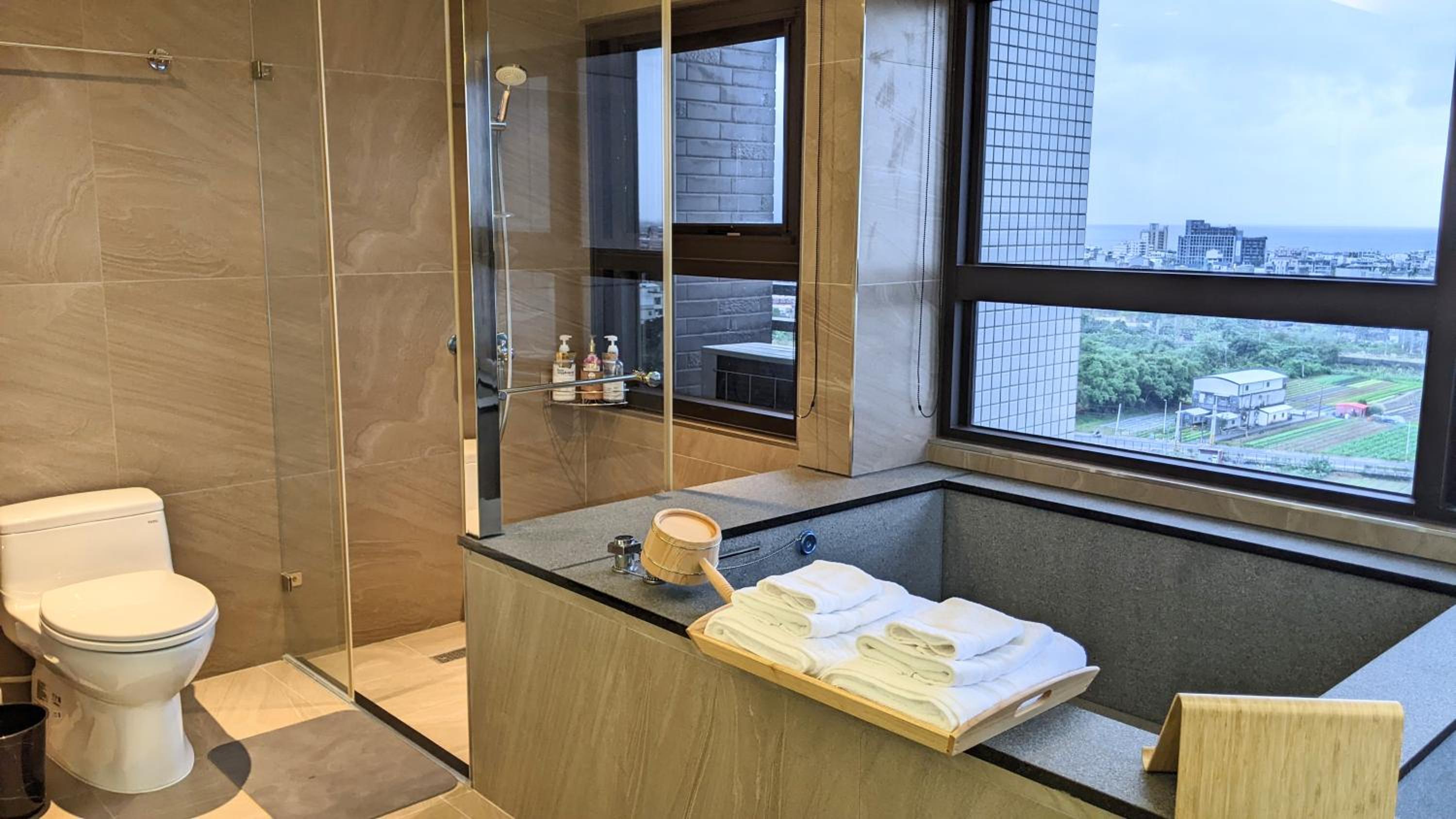 Twin Room with Private Bathroom