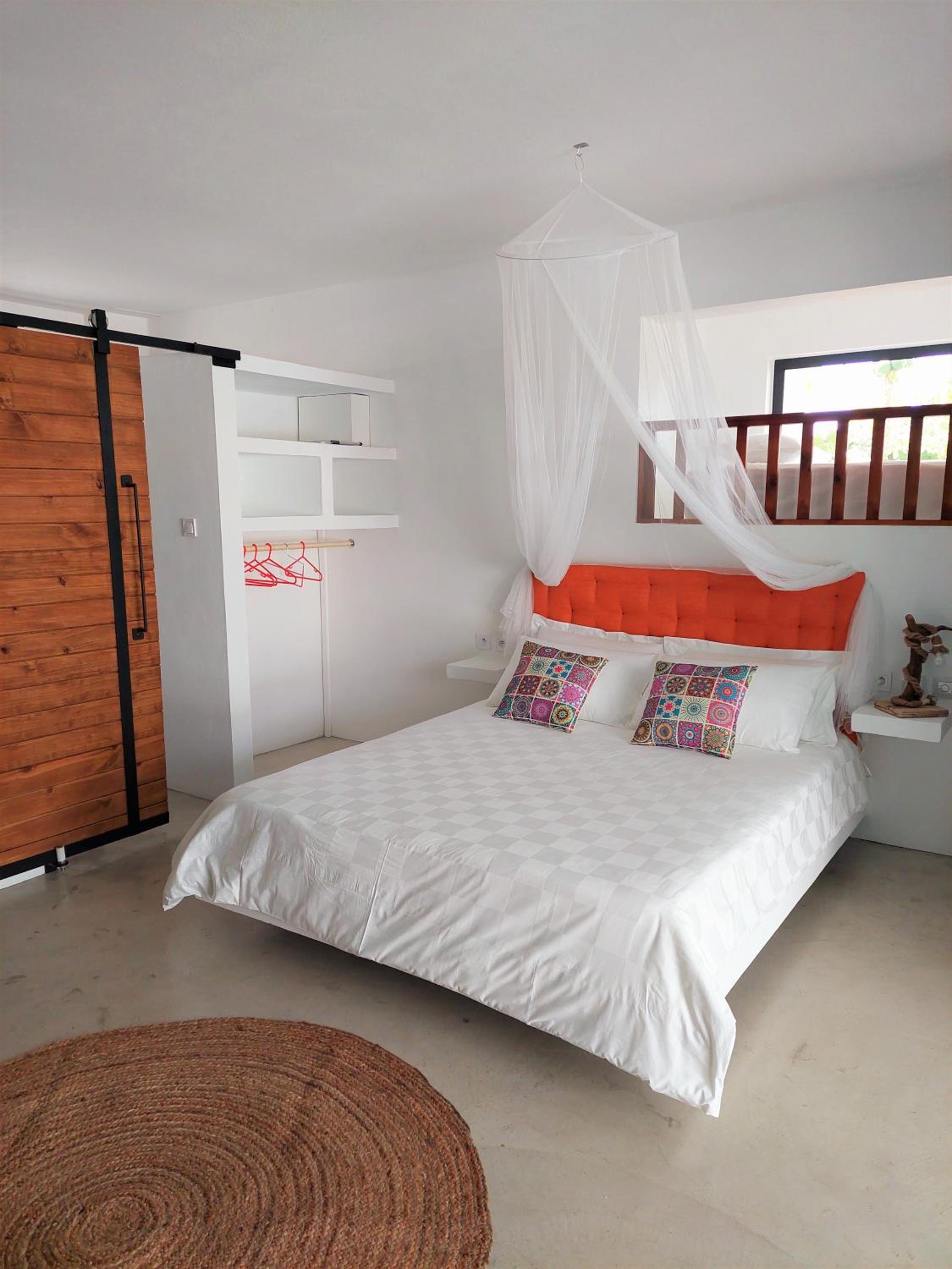 Triple Room with Pool View photo 2