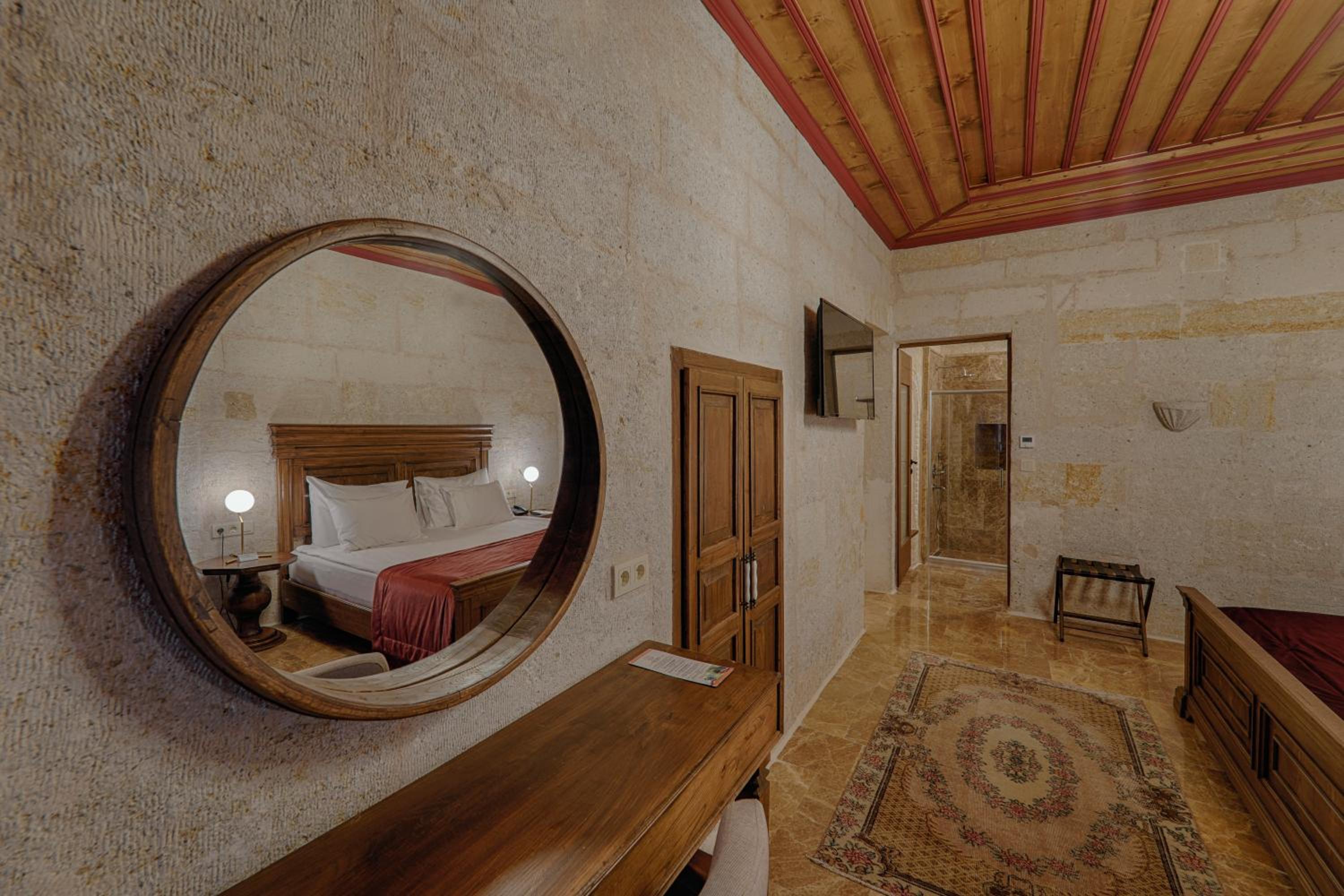 King Suite - Photo 4