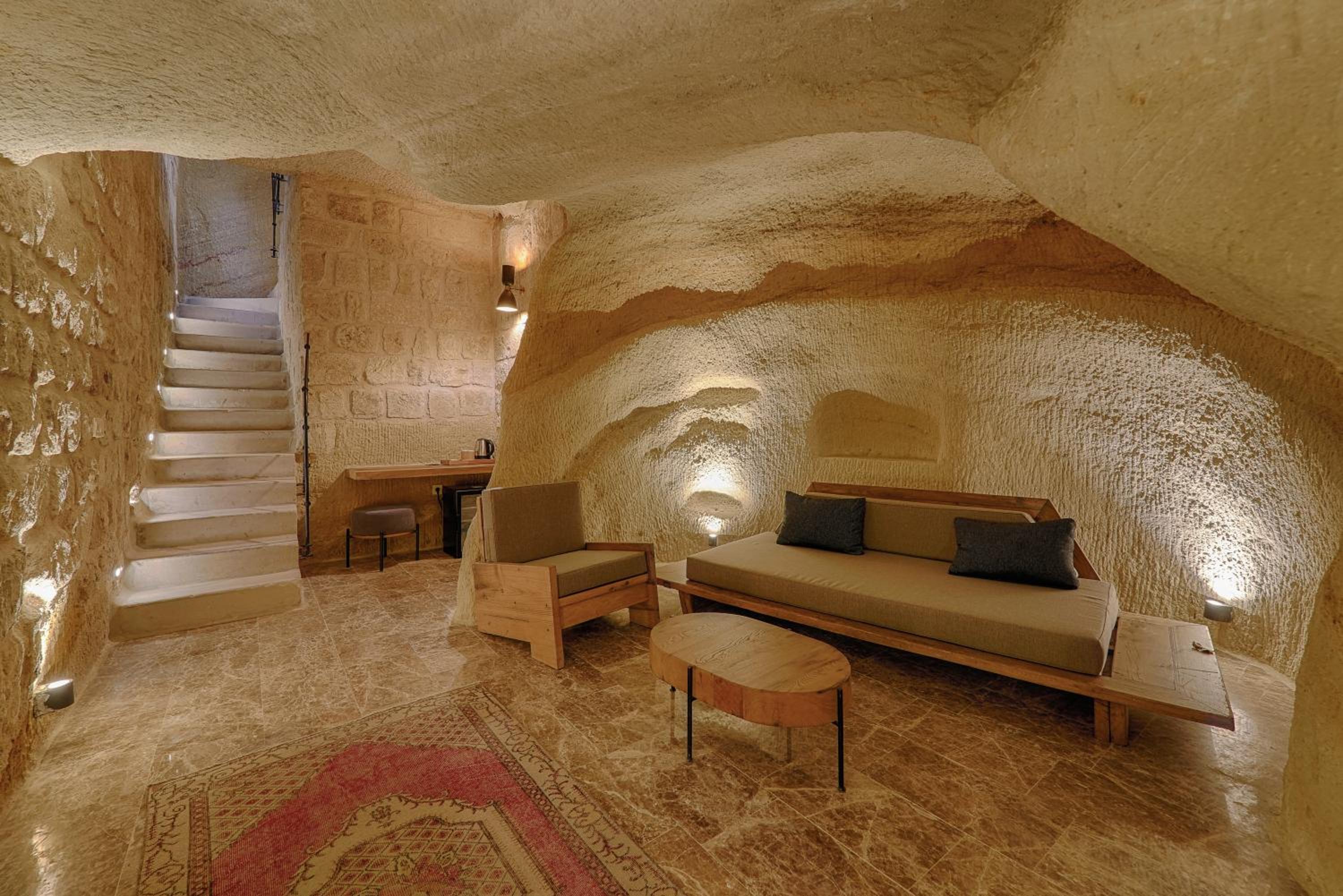 Queen Suite - Photo 3