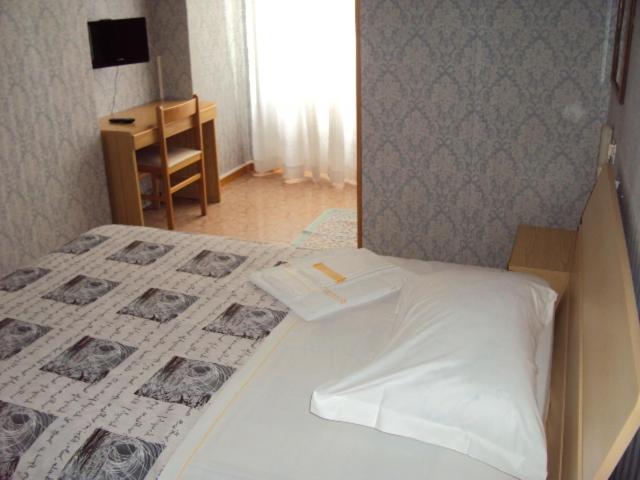 Single Room photo 3