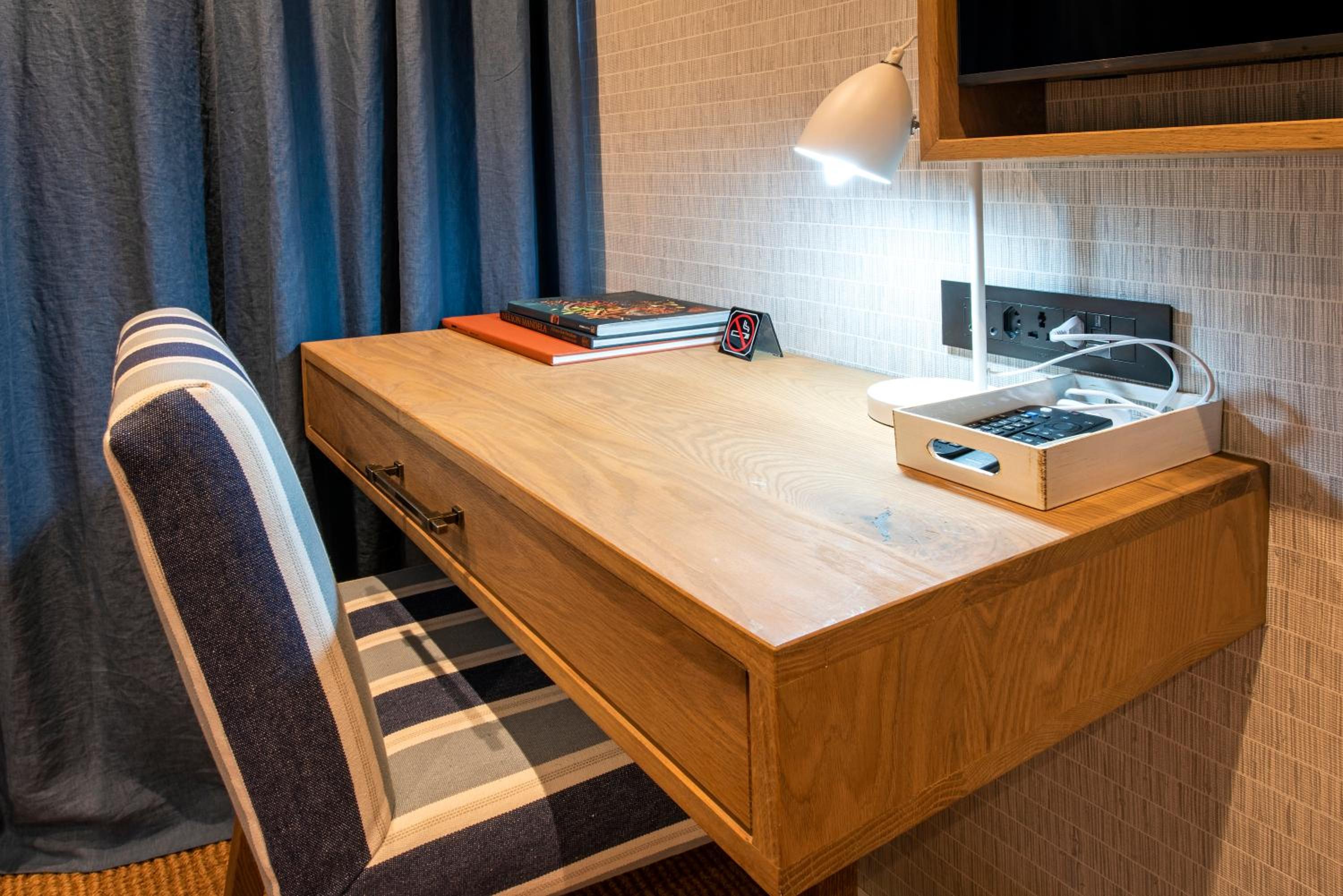 Suite - Photo 2