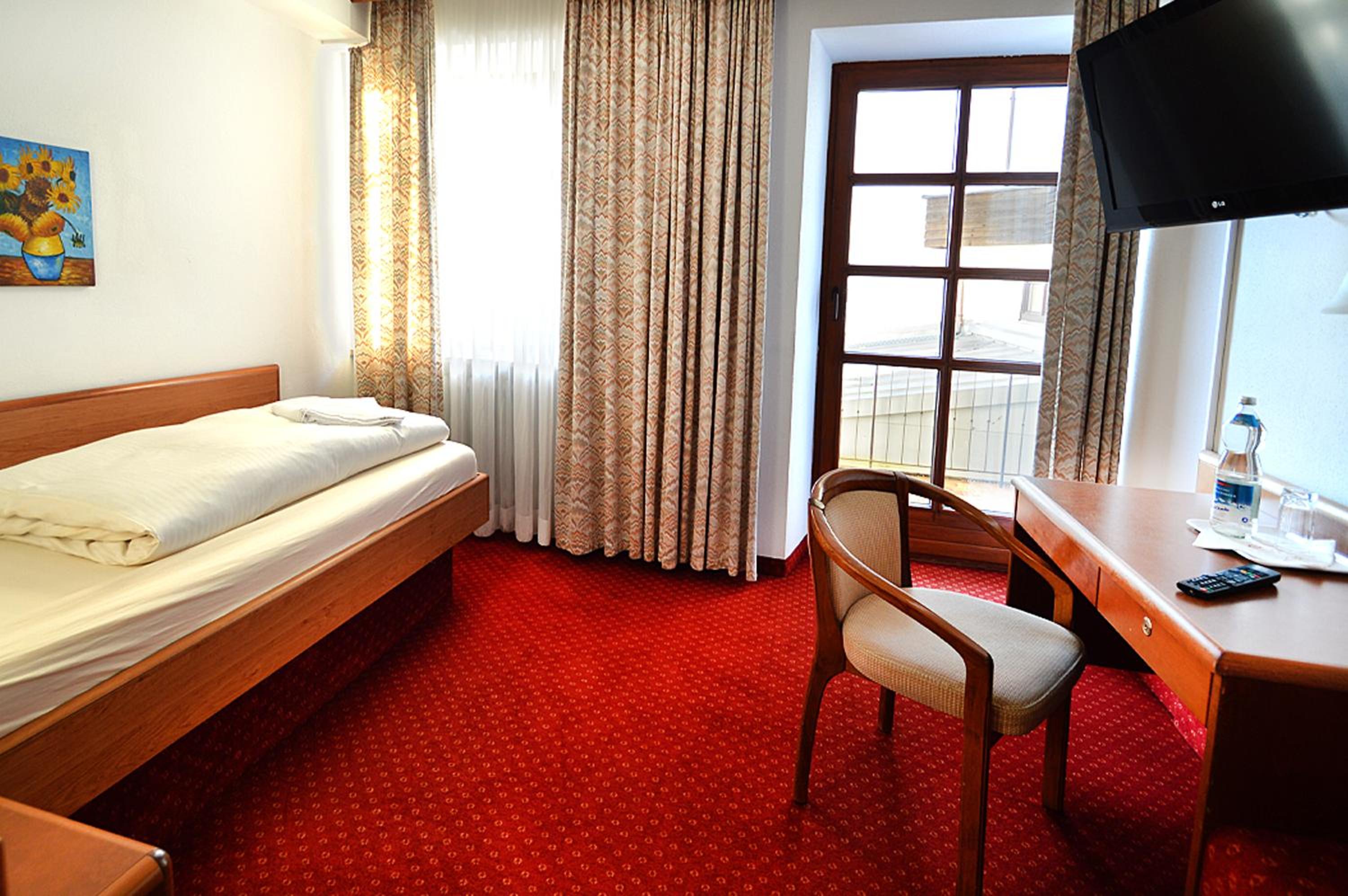 Single Room photo 2