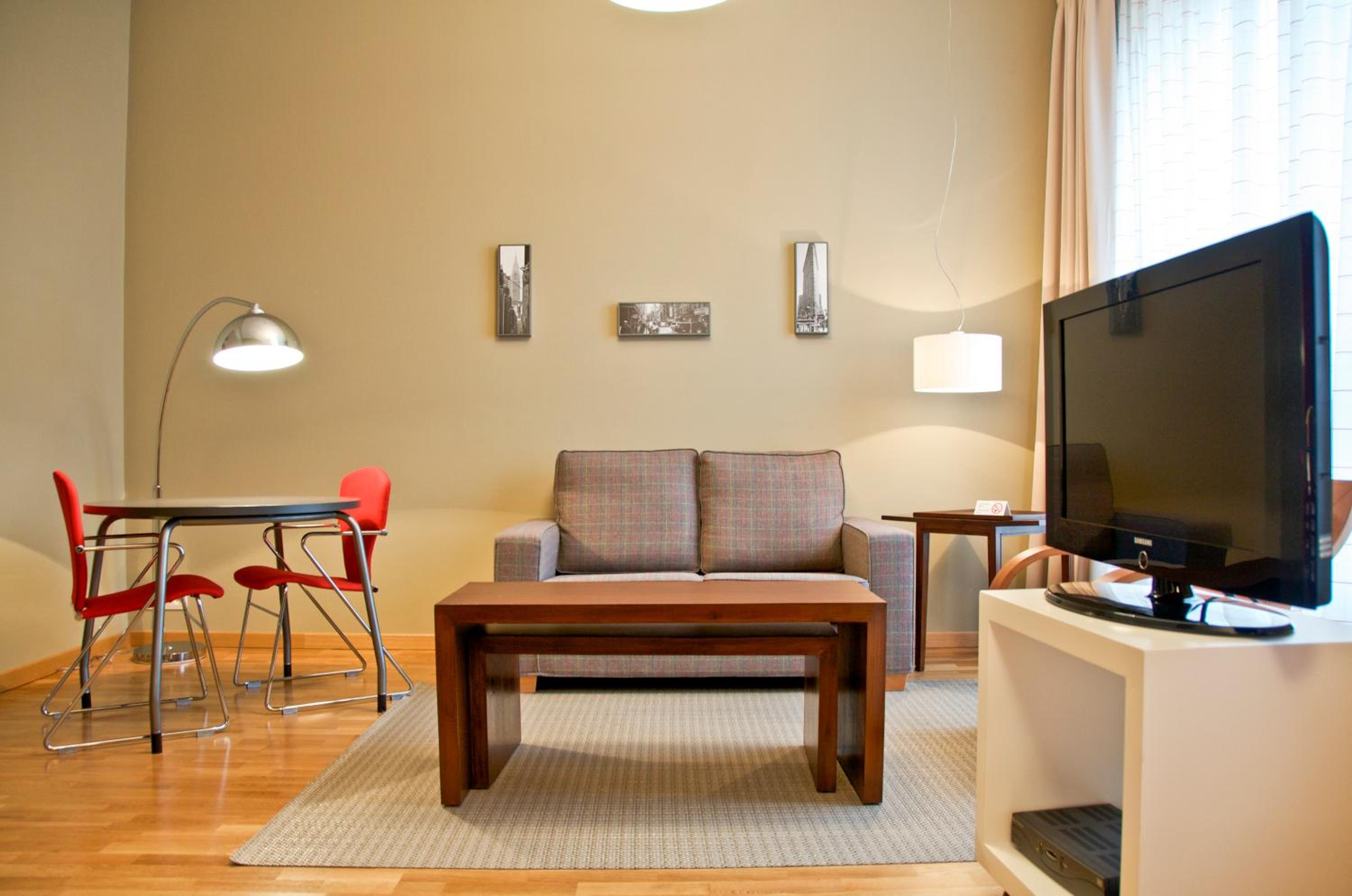 Business Suite photo 3
