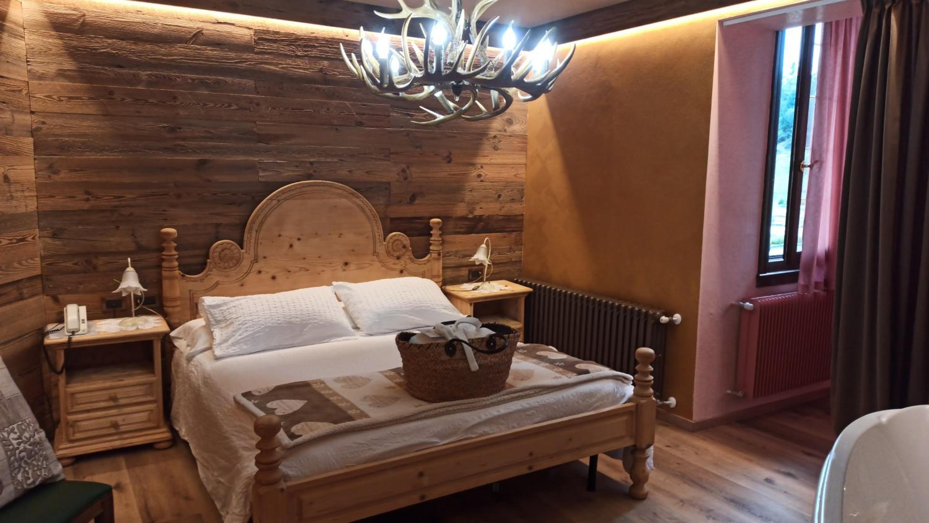 Deluxe Double Room with Bath
