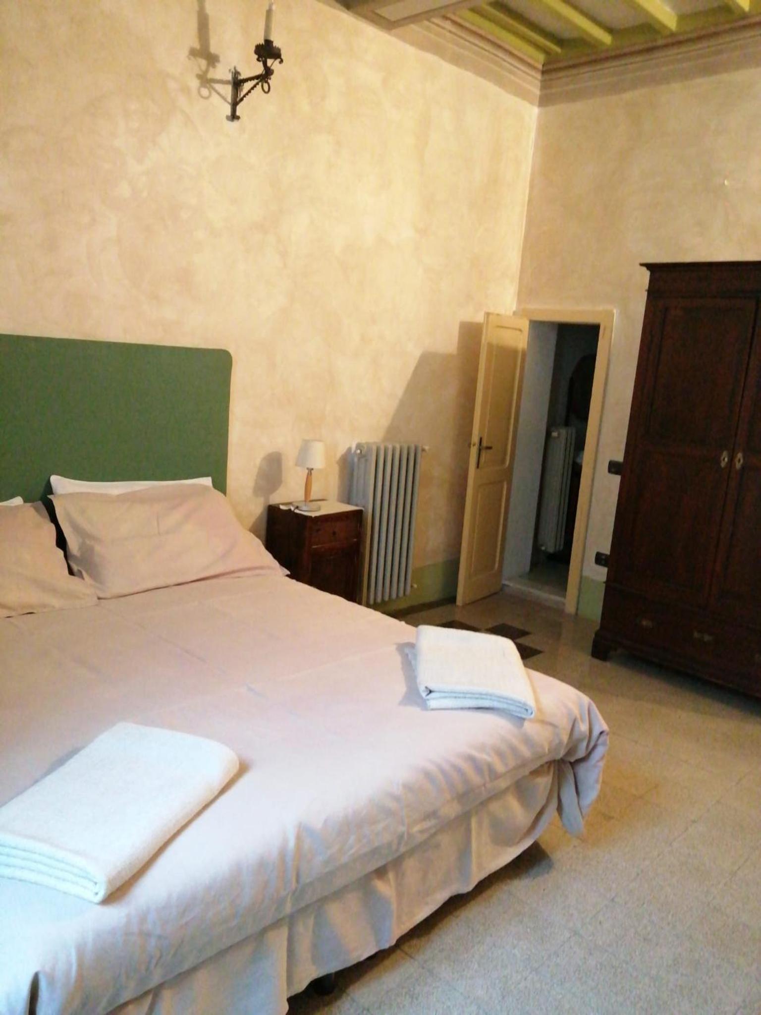 Triple Room with Private Bathroom photo 3