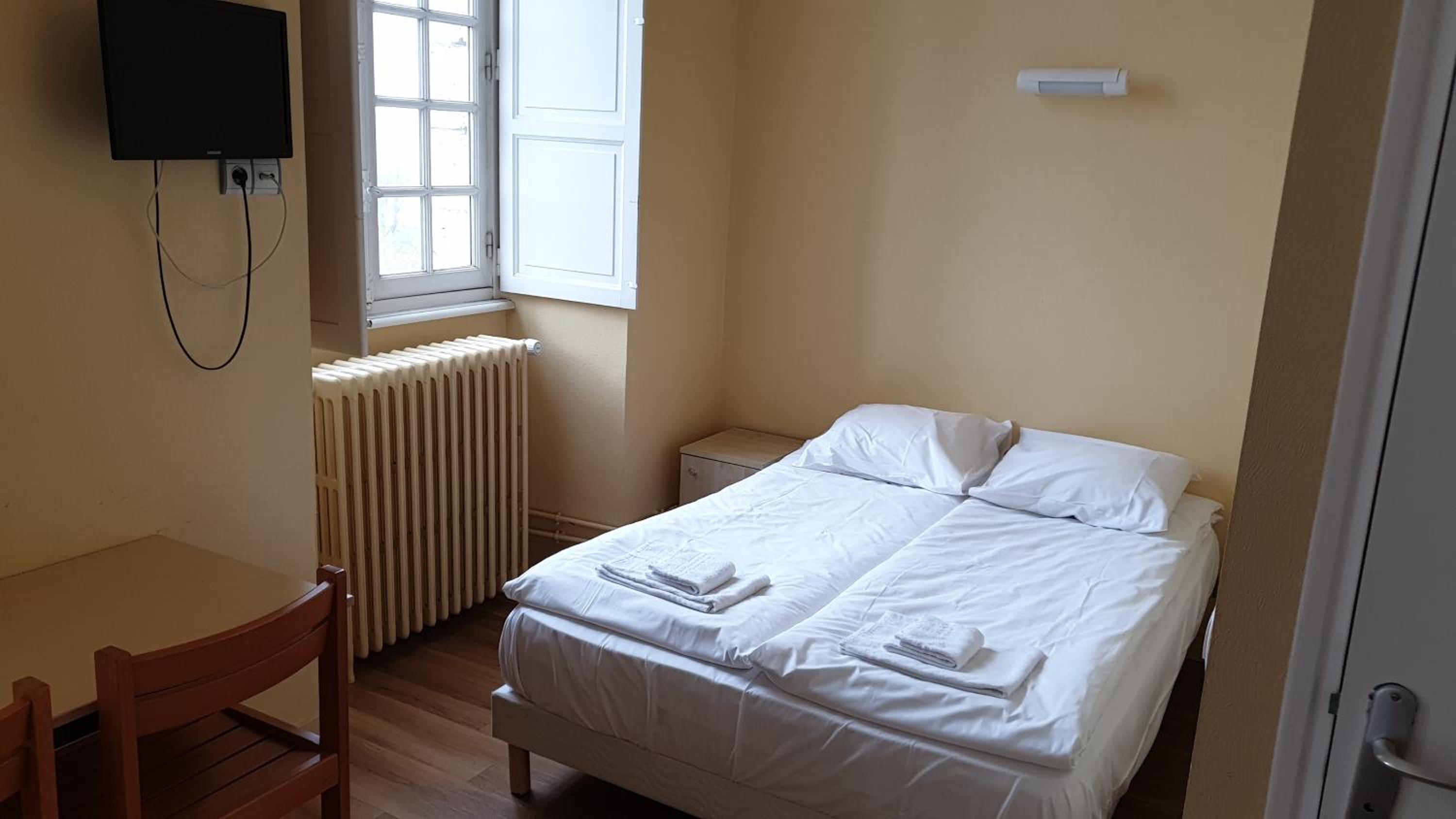 Triple Room - Disability Access - Photo 3