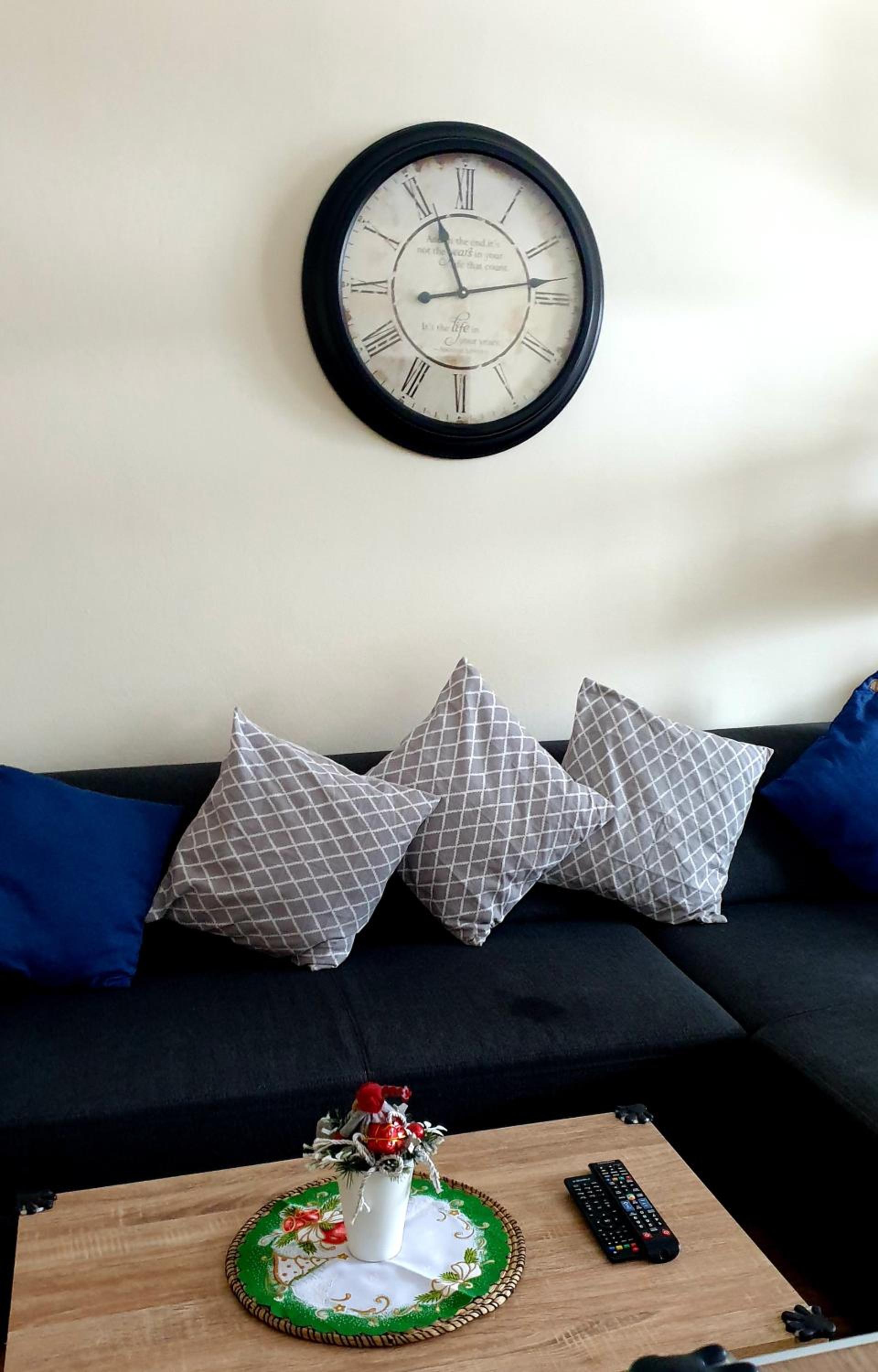 One-Bedroom Apartment - Photo 4
