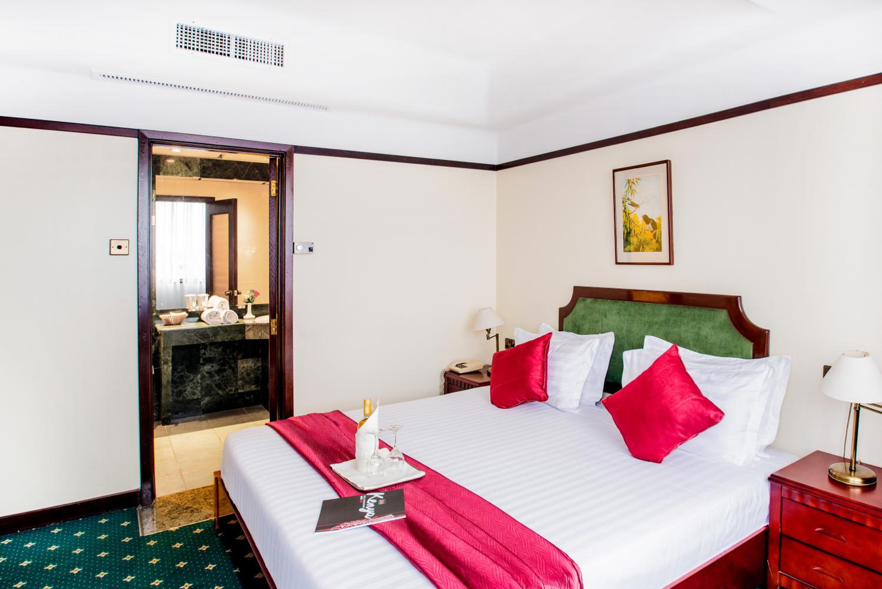 Panoramic Suite - Photo 5