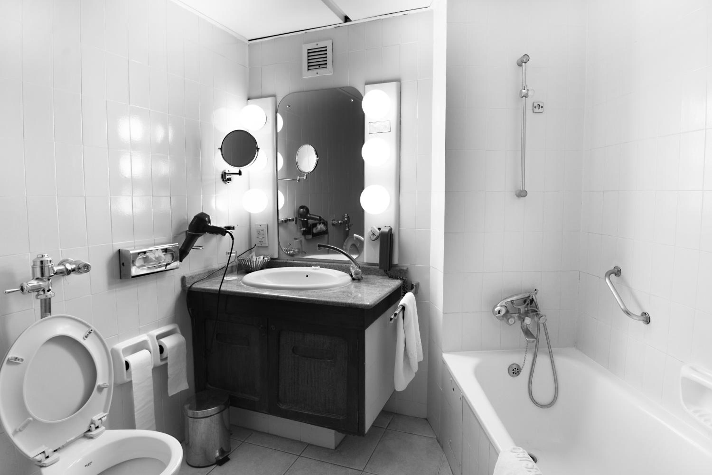 Panoramic Suite - Photo 12