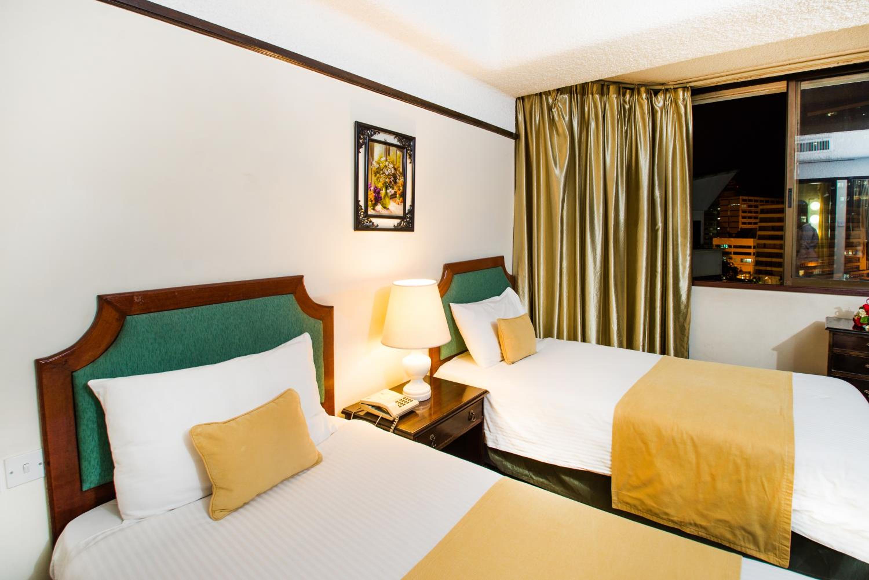 Panoramic Suite - Photo 13