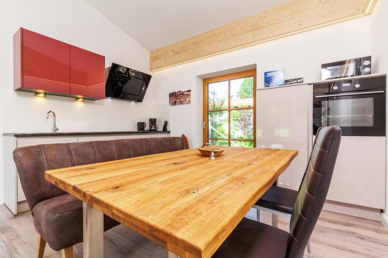 Apartment with Mountain View photo 3