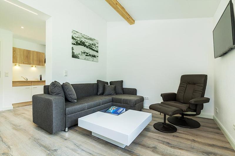 Apartment with Balcony photo 1
