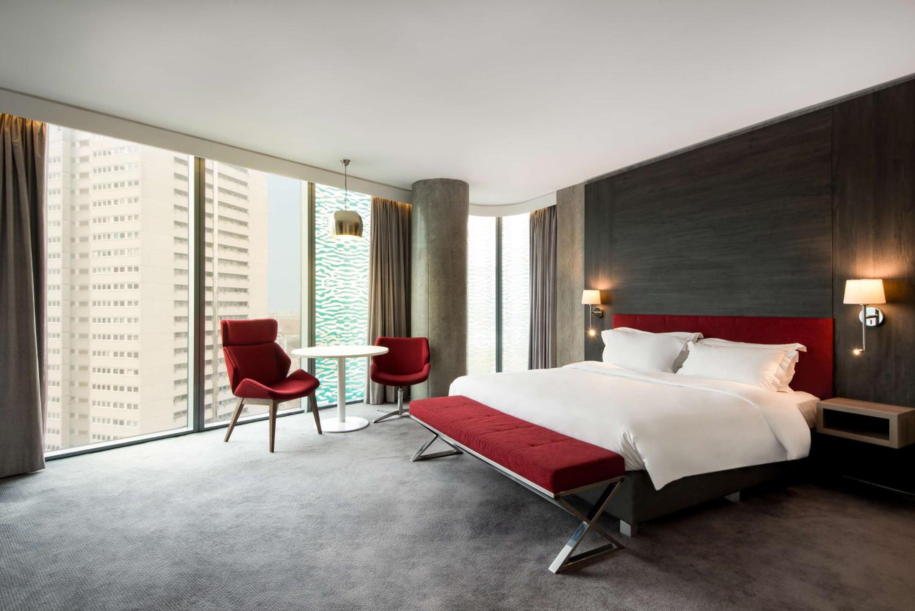 Suite with City View photo 1
