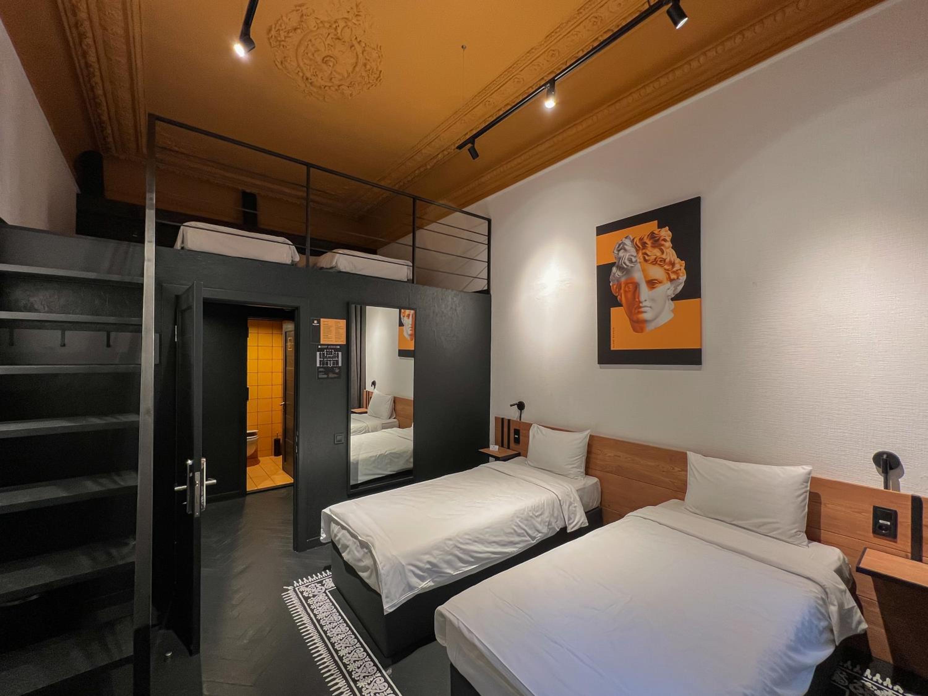 Economy Quadruple Room with Shared Bathroom
