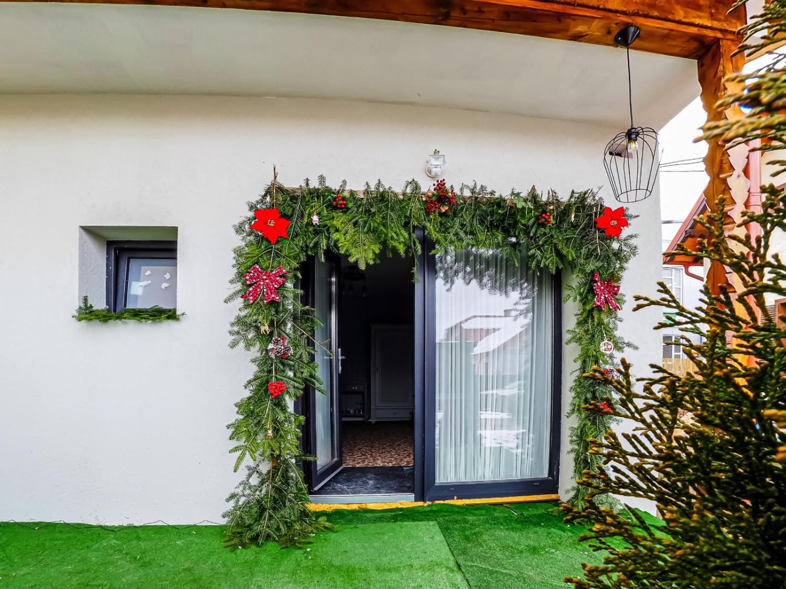 Deluxe Bungalow - Photo 2