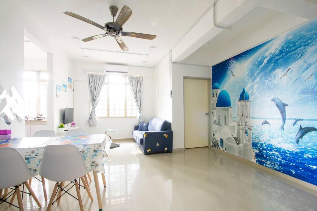 Three-Bedroom Apartment photo 1