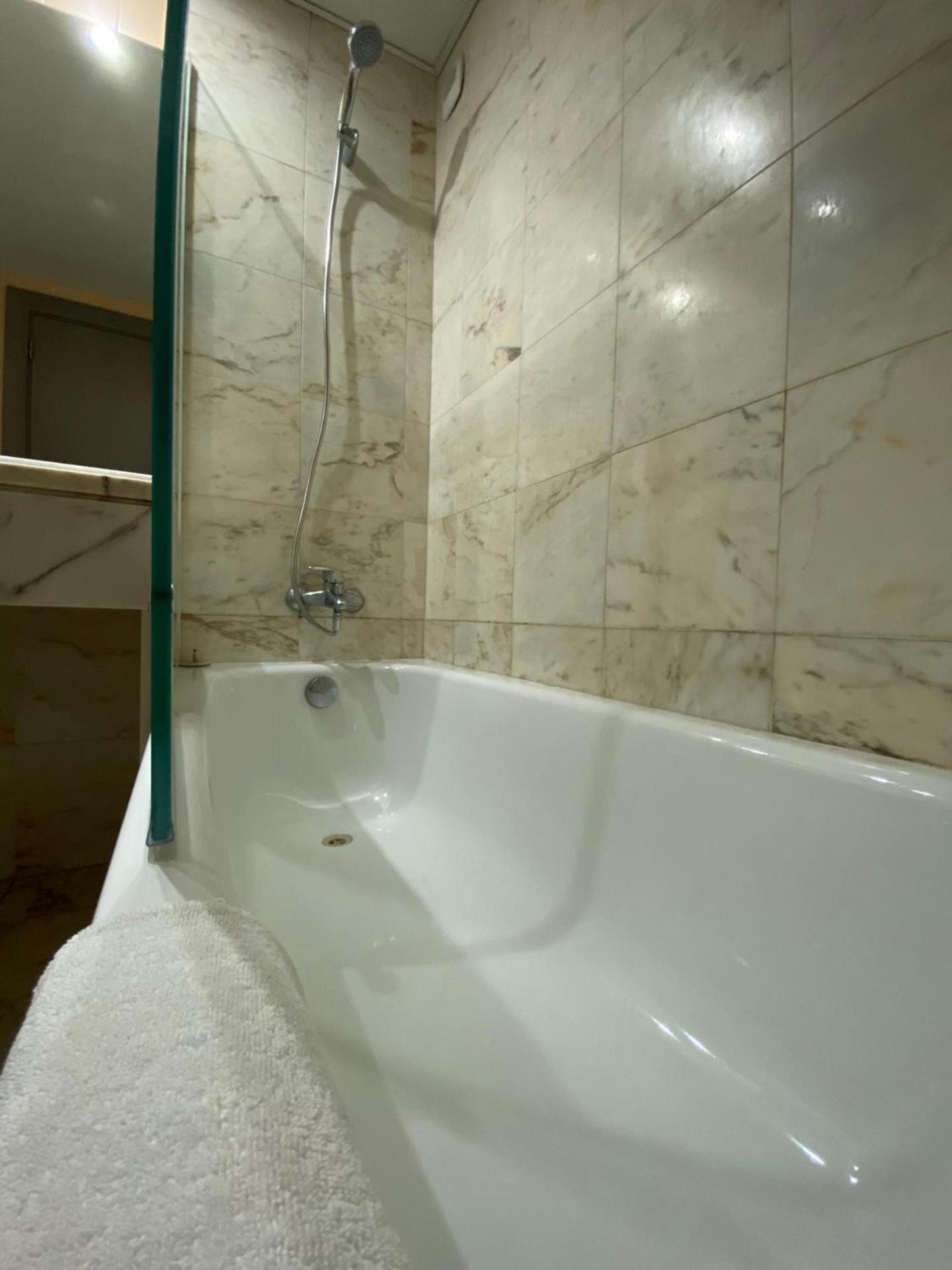 Triple Room with Balcony - Photo 2