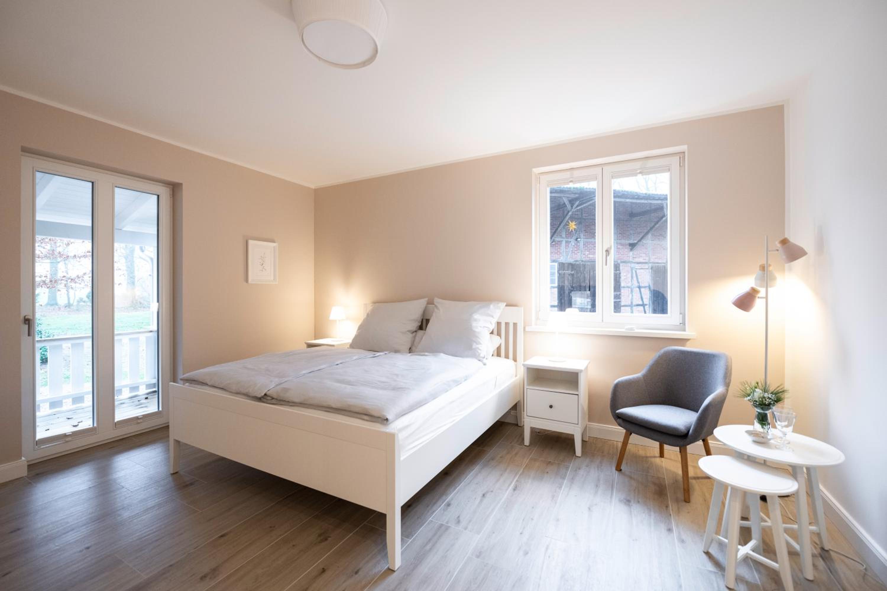 Large Double Room photo 1