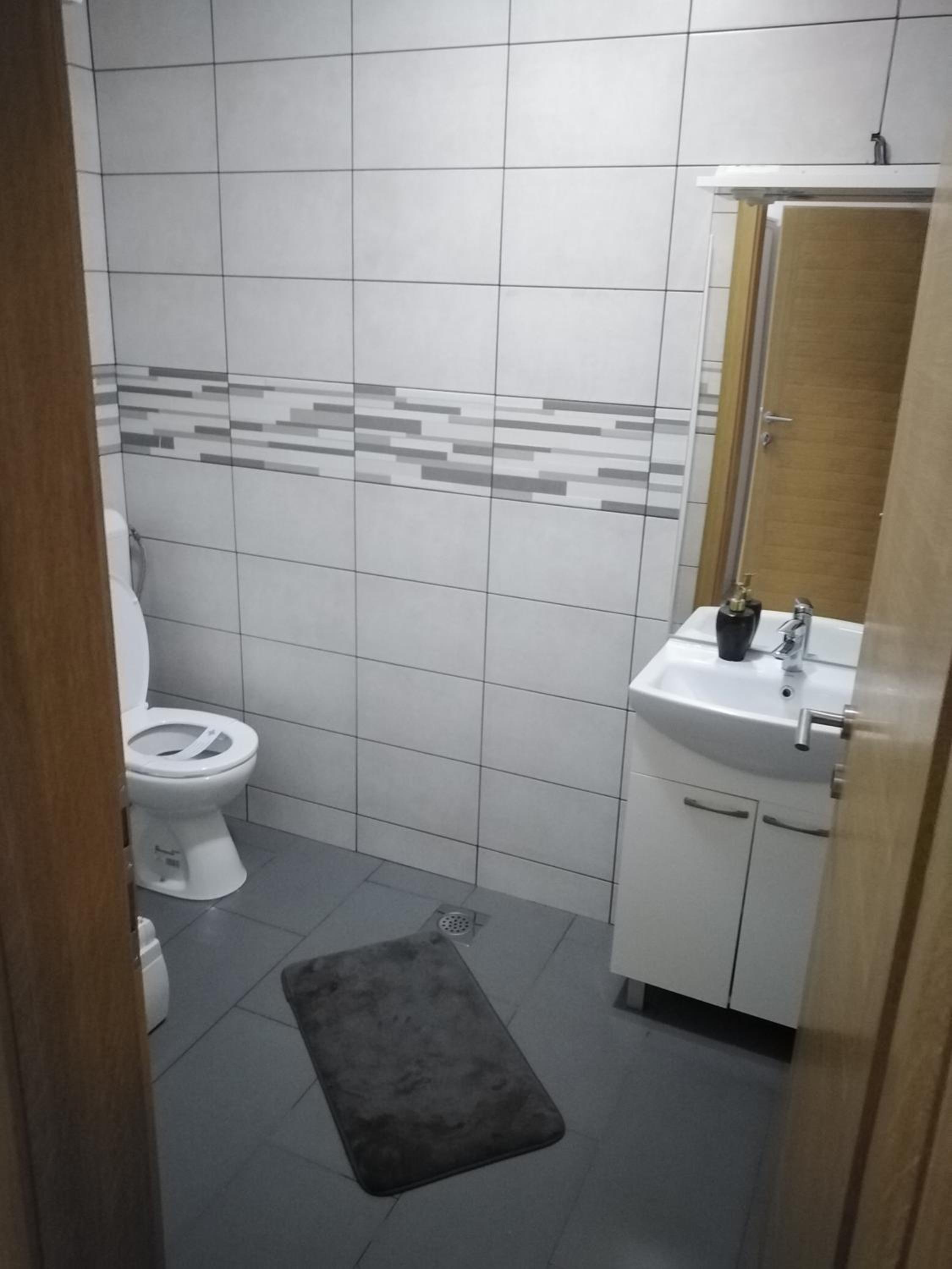 Triple Room with Private Bathroom - Photo 2