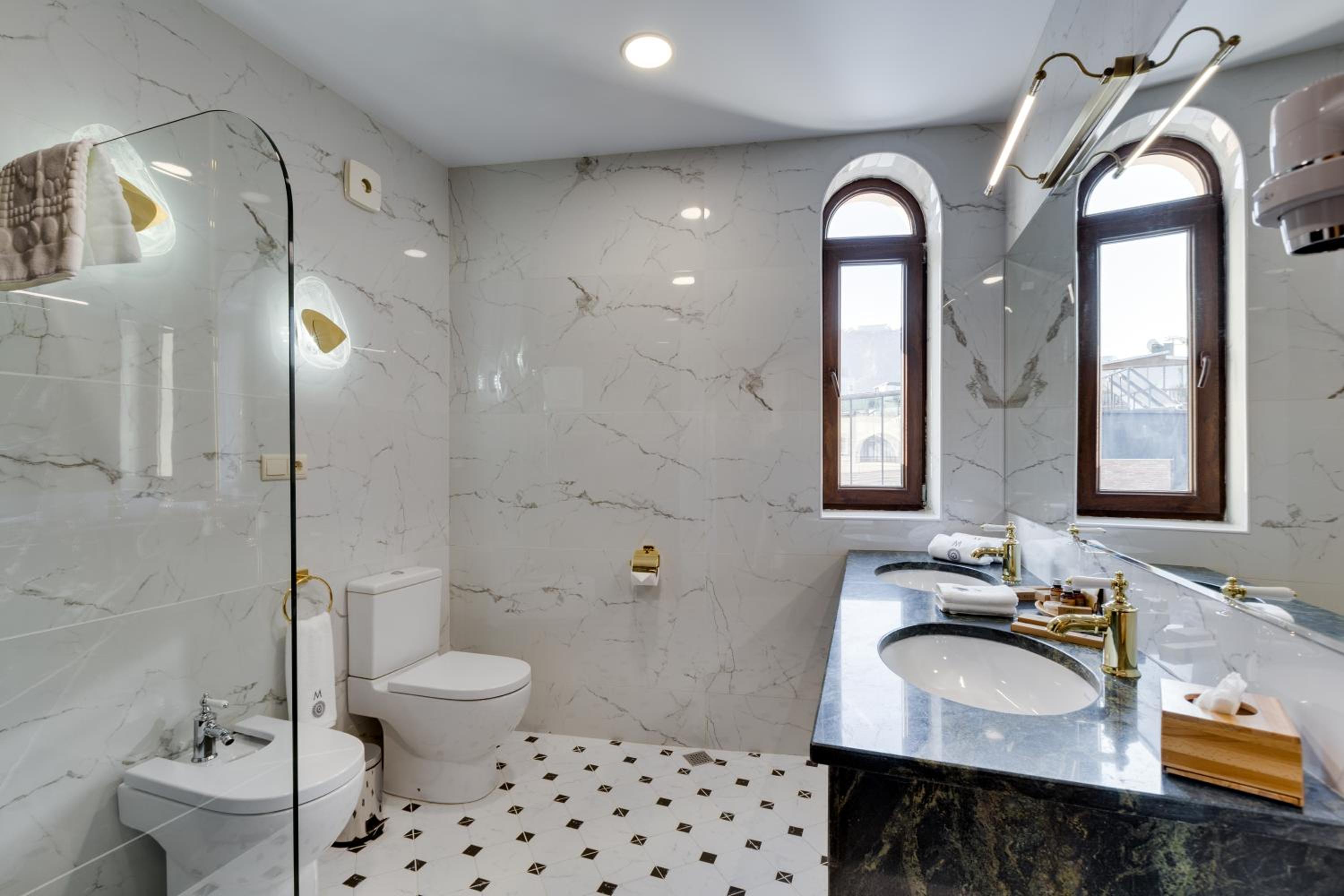 Executive Suite photo 2