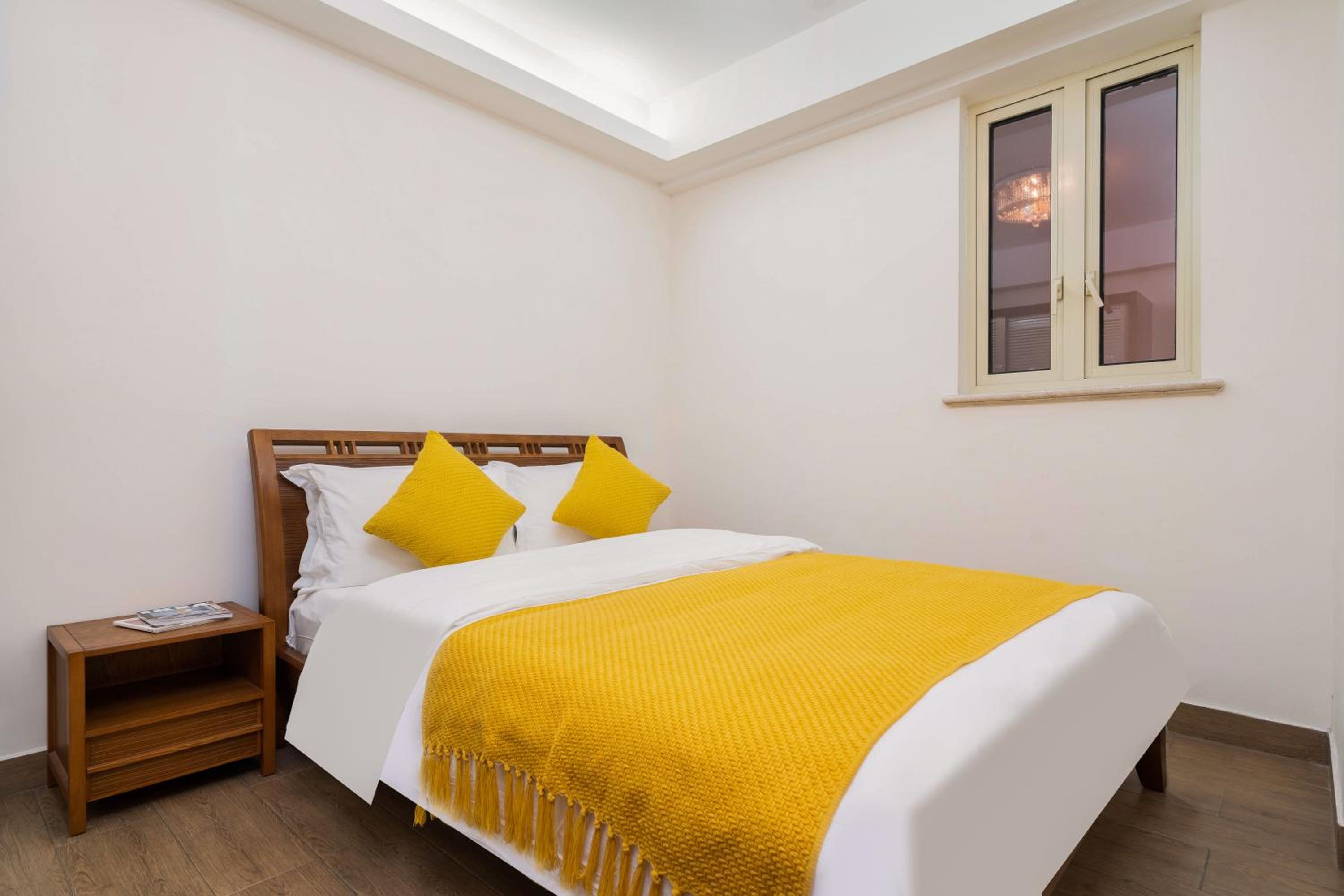 Two-Bedroom Apartment with Sea View - Photo 19