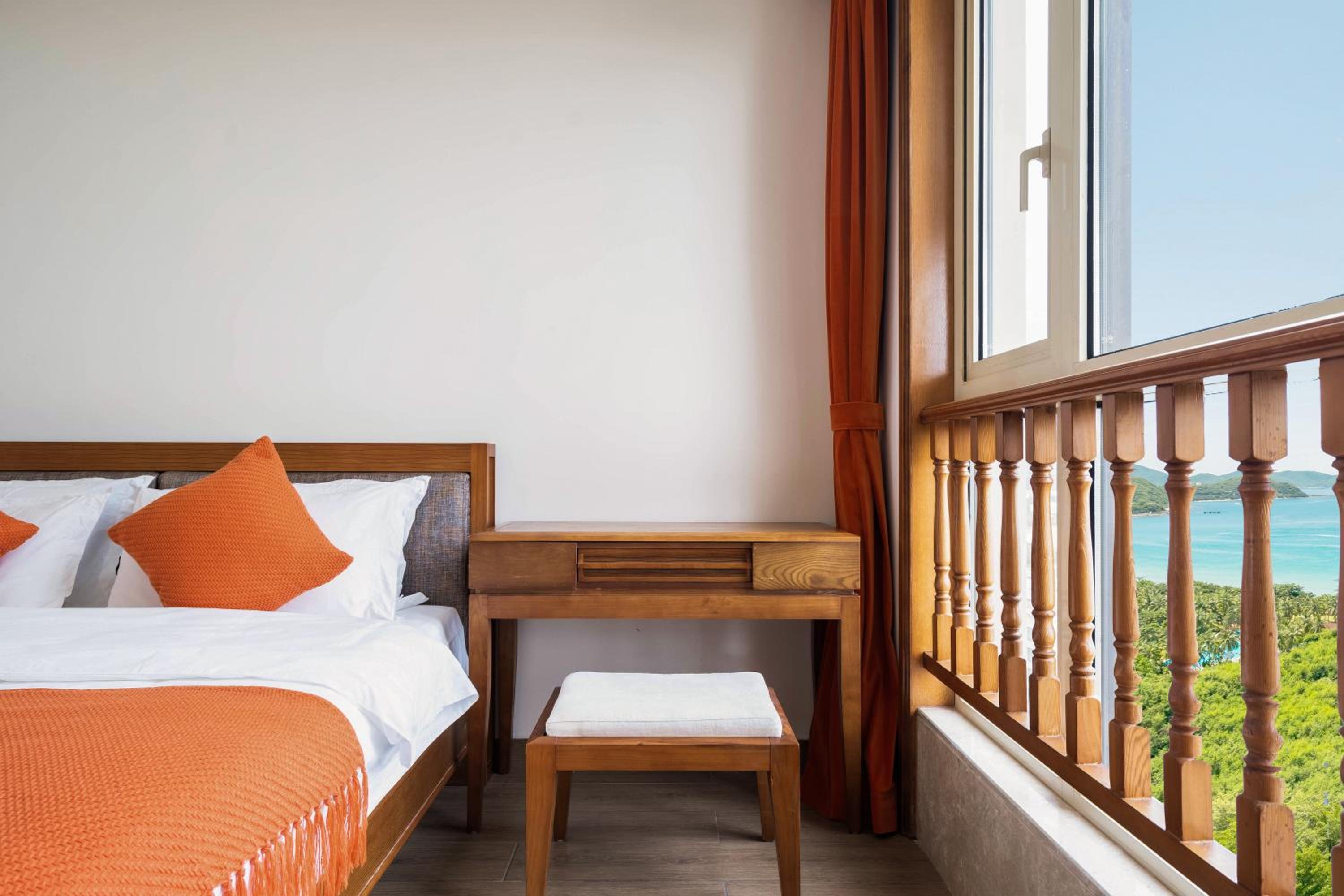 Two-Bedroom Apartment with Sea View - Photo 24