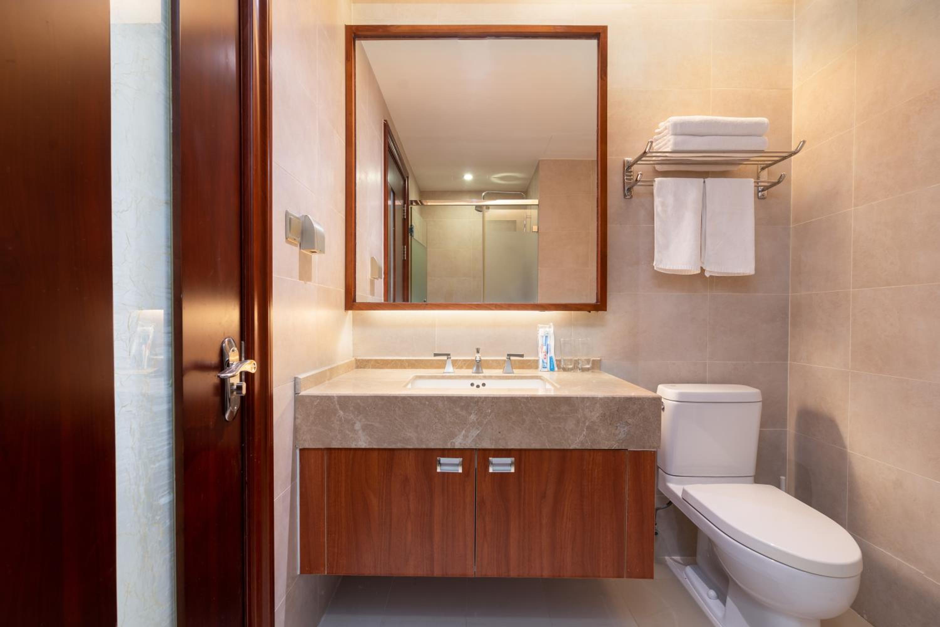 Two-Bedroom Apartment with Sea View - Photo 58