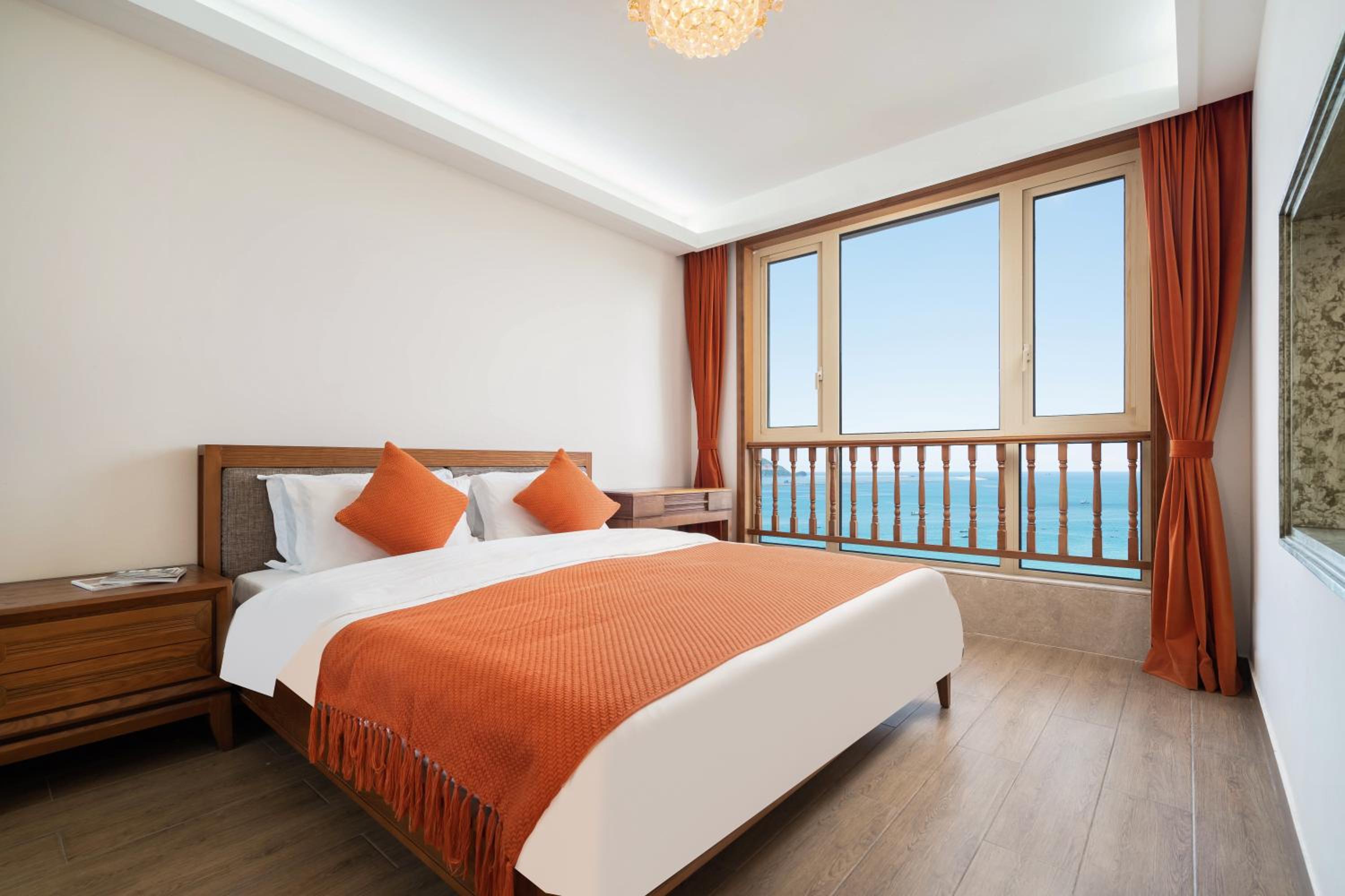 Two-Bedroom Apartment with Sea View - Photo 25