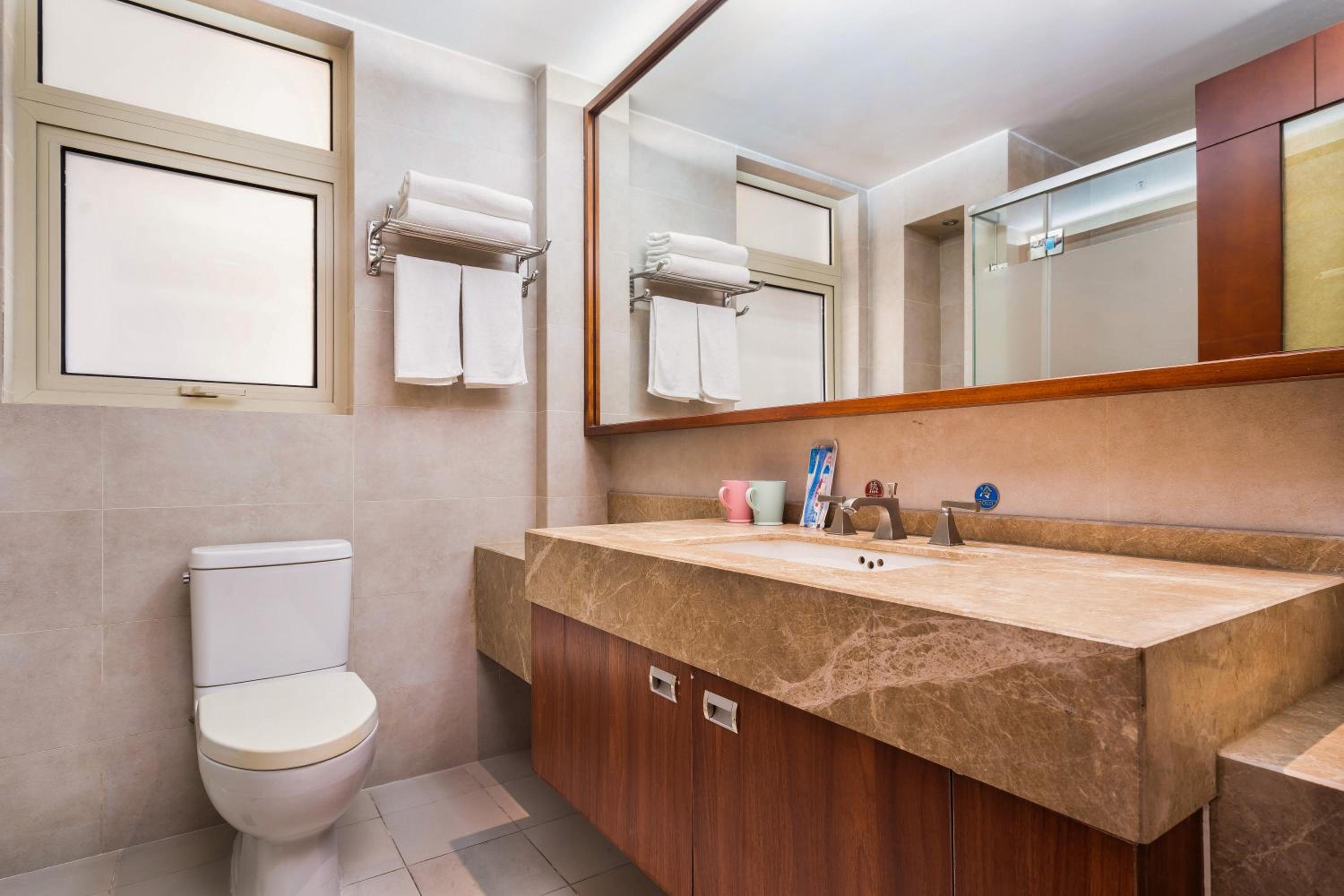 Two-Bedroom Apartment with Sea View - Photo 59
