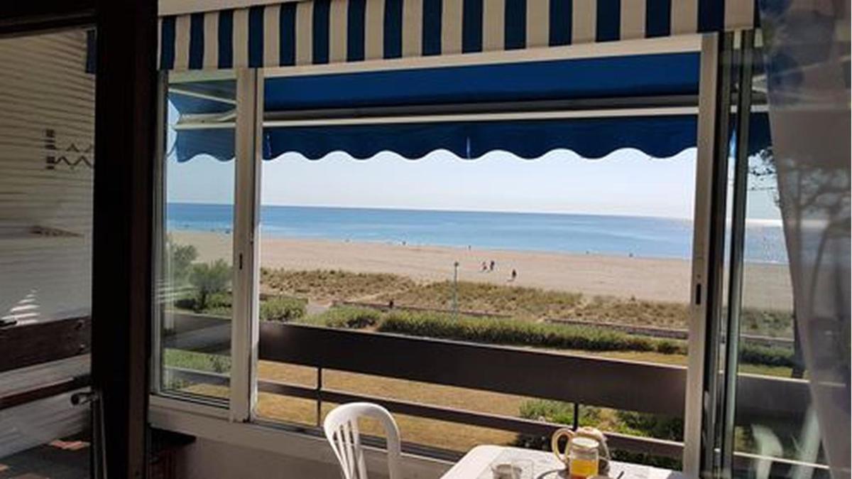 Apartment with Sea View photo 1