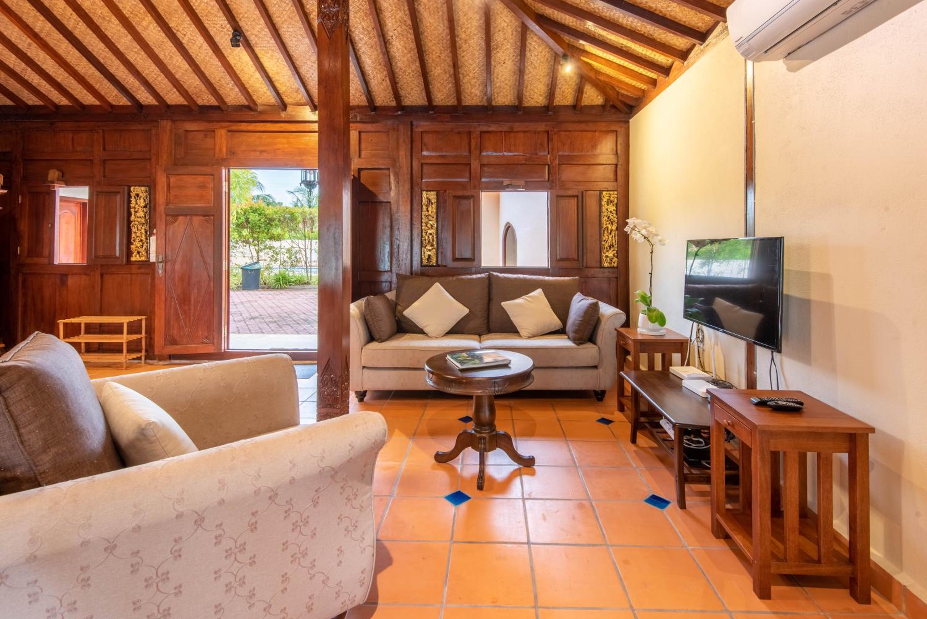 Anggun Villa - Photo 3
