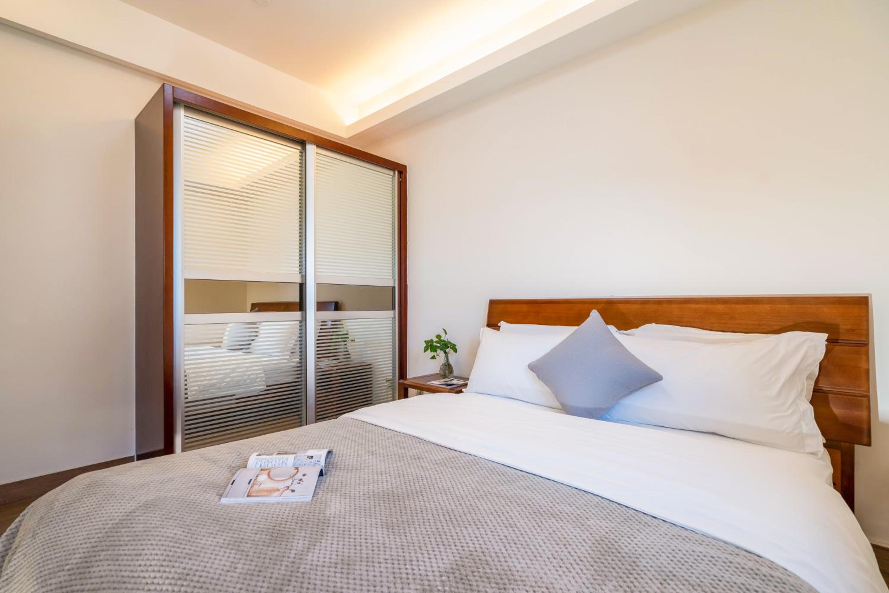 Two-Bedroom Apartment with Sea View - Photo 14