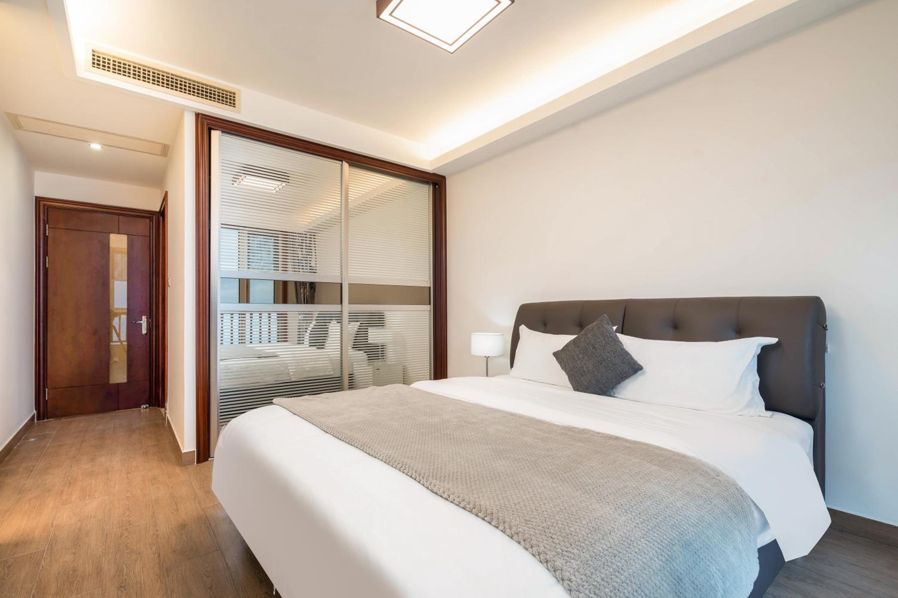 Two-Bedroom Apartment with Sea View - Photo 20
