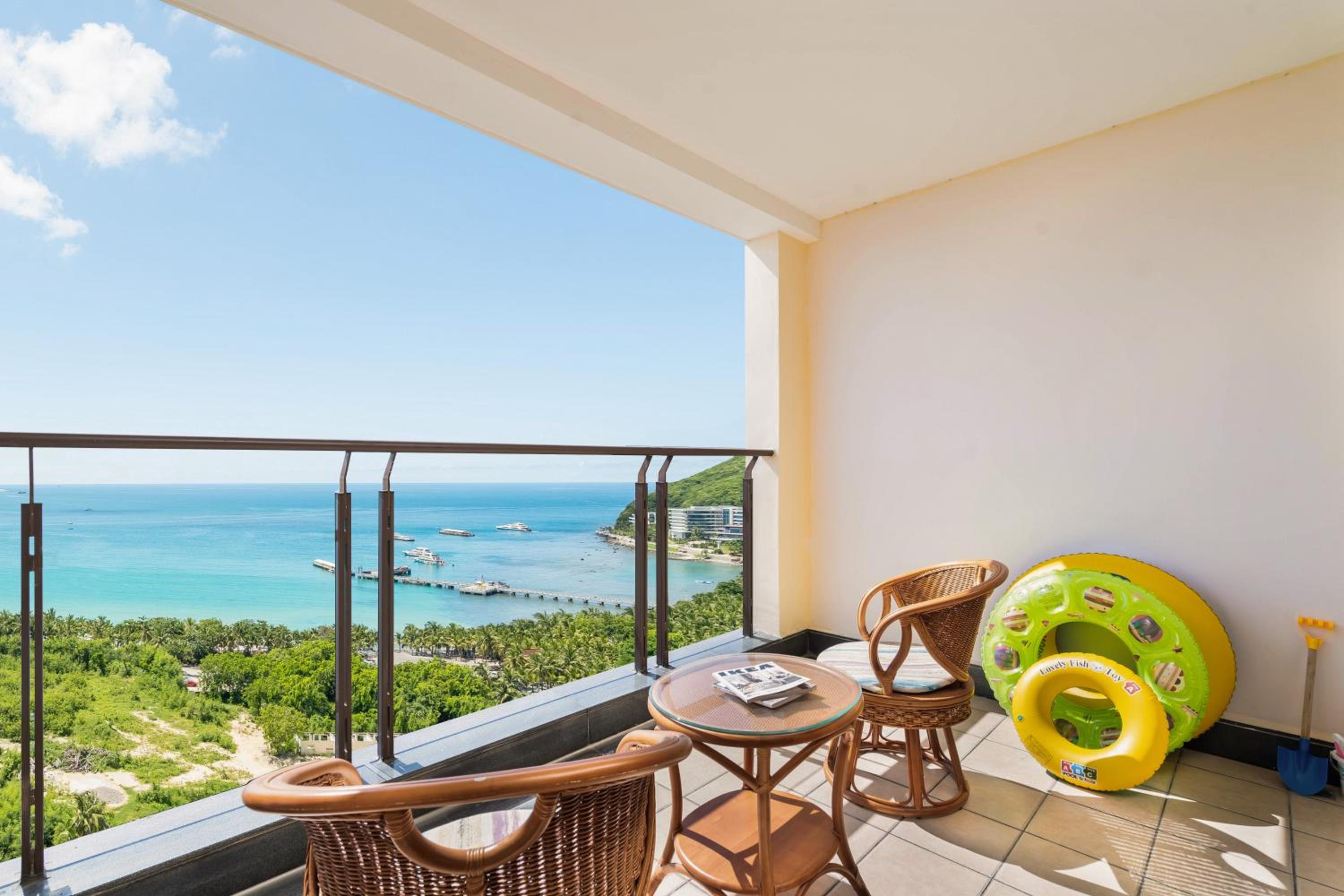 Two-Bedroom Apartment with Sea View - Photo 6