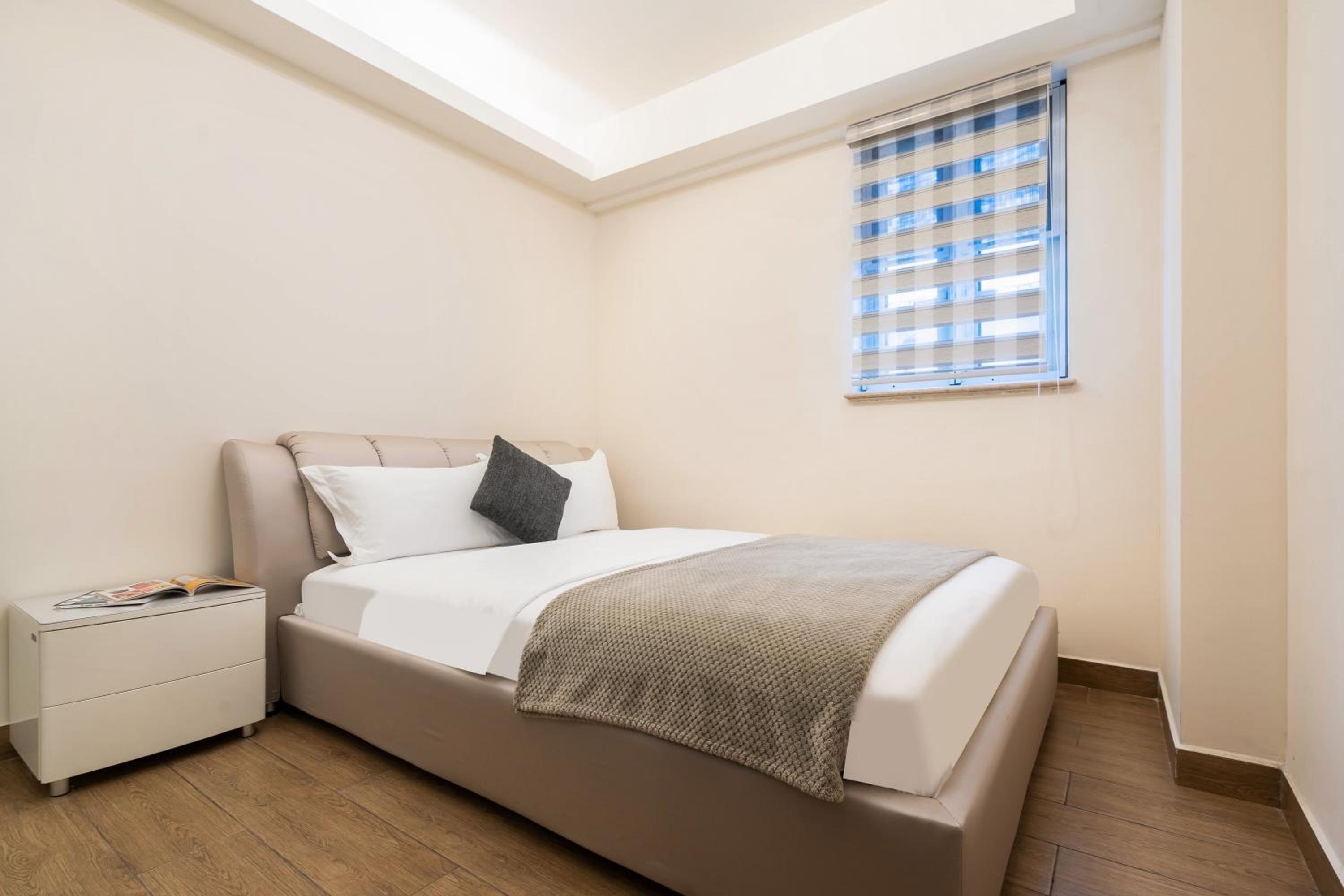 Two-Bedroom Apartment with Sea View - Photo 15