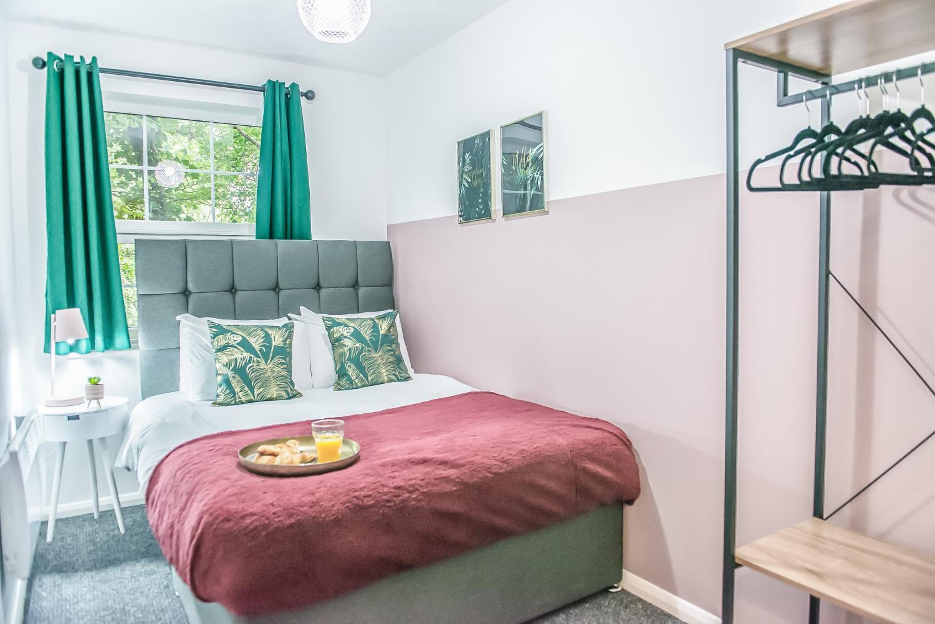 Two-Bedroom Apartment - Photo 17