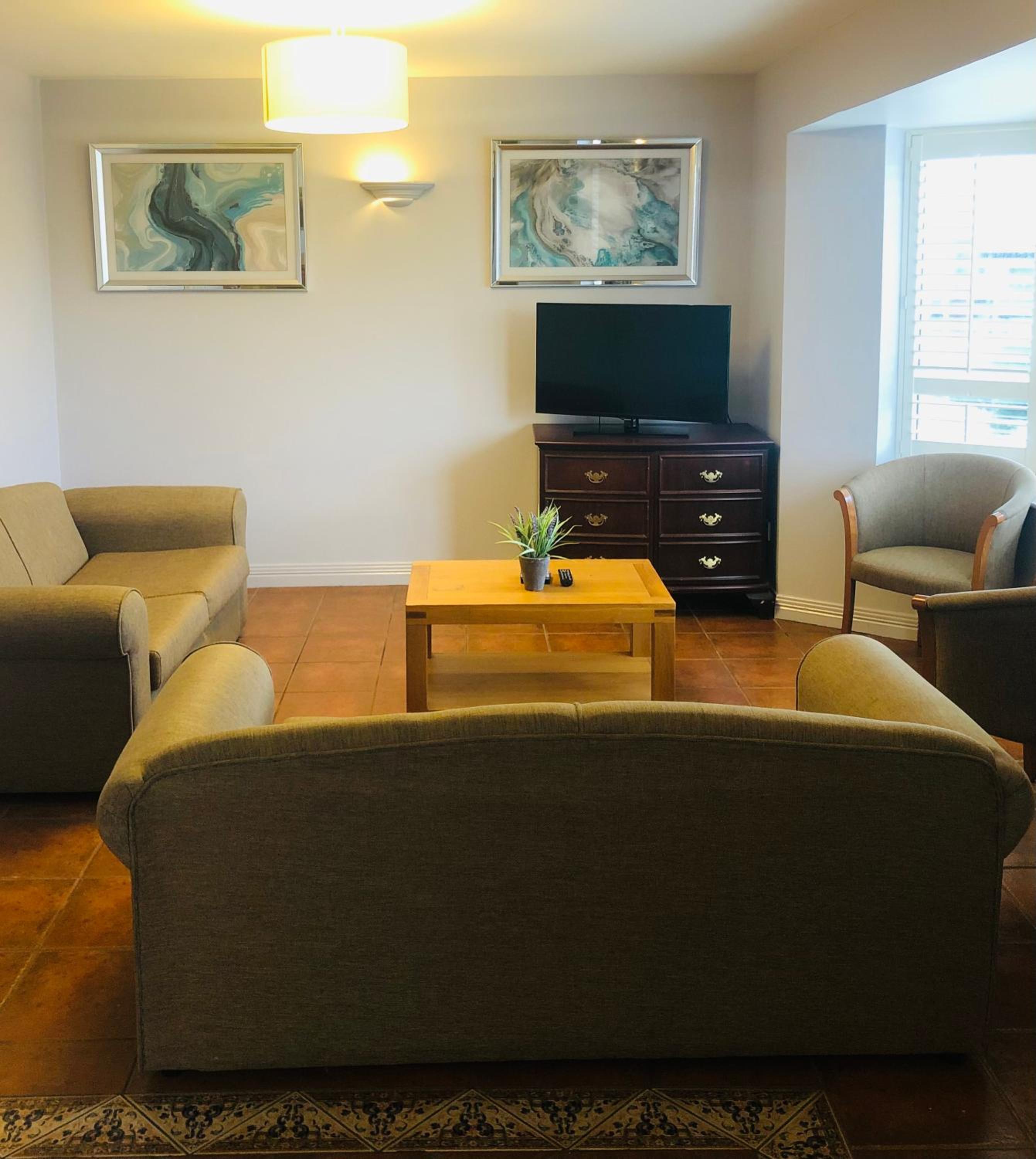 Two-Bedroom Apartment photo 2