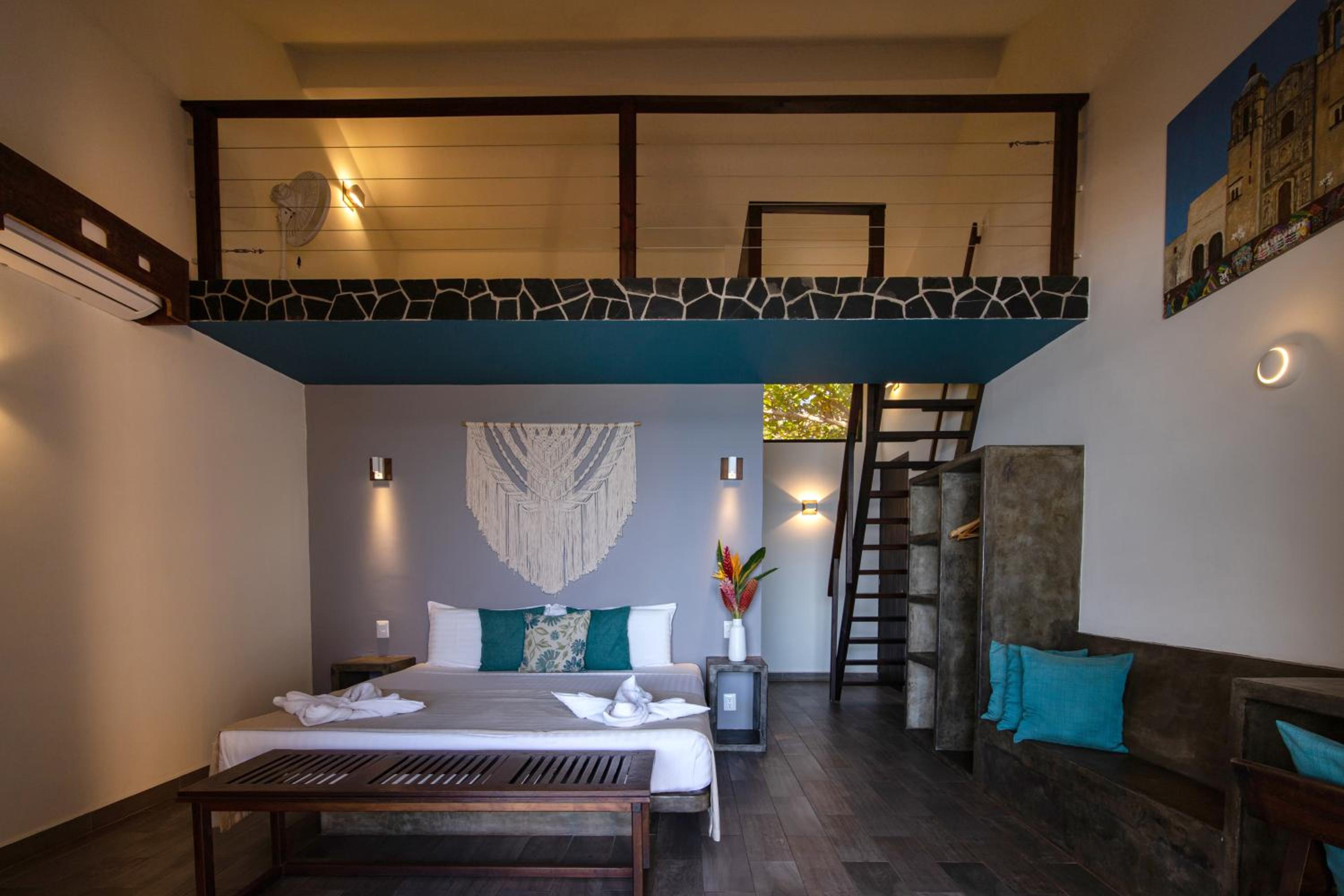 King Suite with Sea View - Photo 8