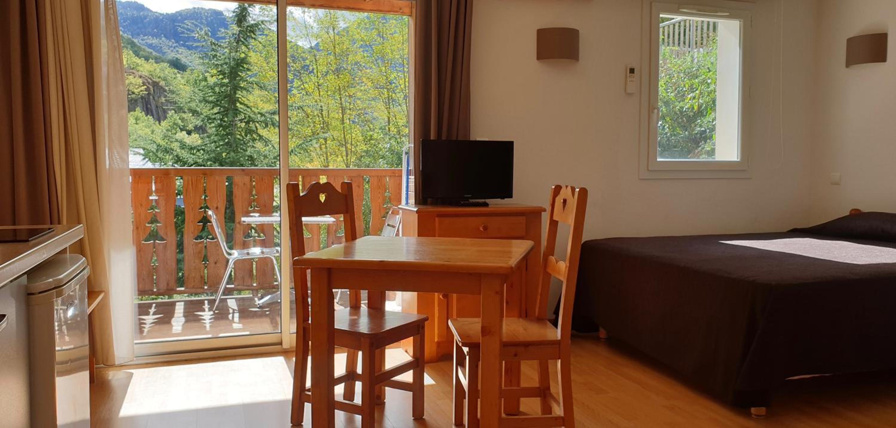 Studio (2 Adults) - Photo 4